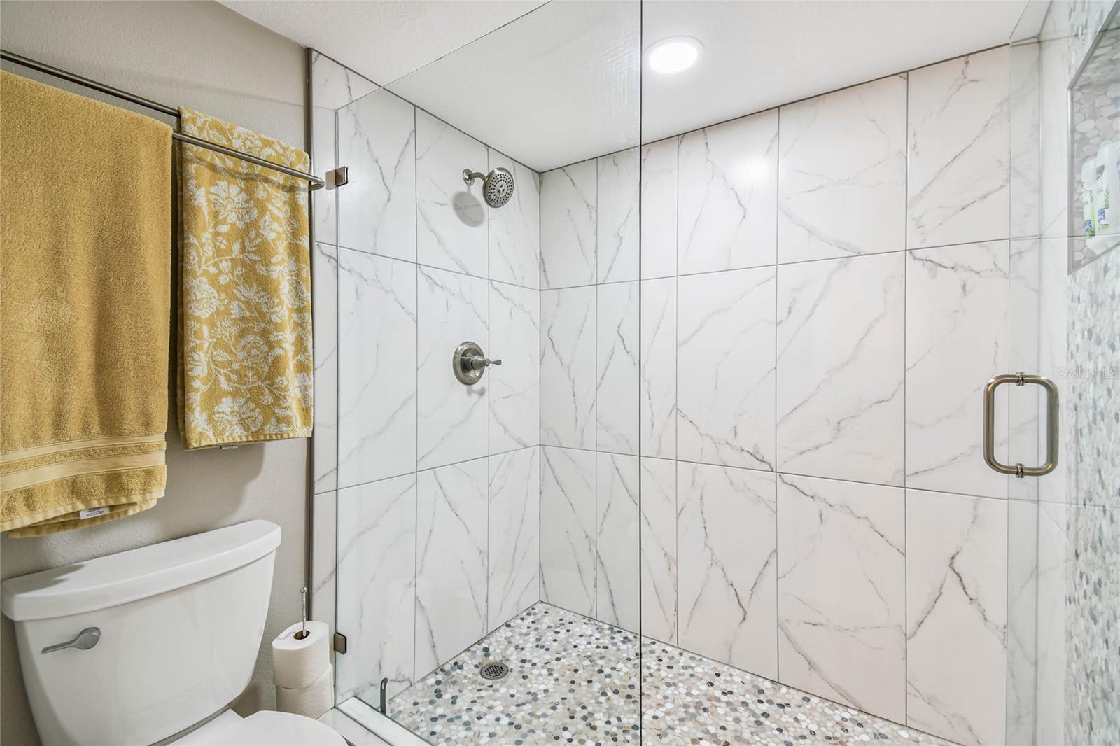 MACEDONIAN CONDO - Residential