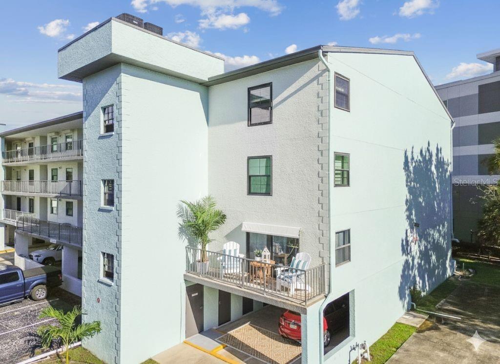 MACEDONIAN CONDO - Residential