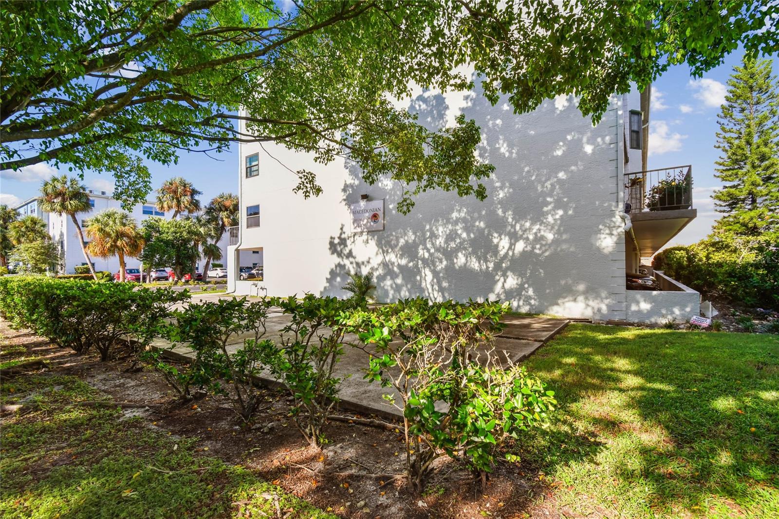 MACEDONIAN CONDO - Residential