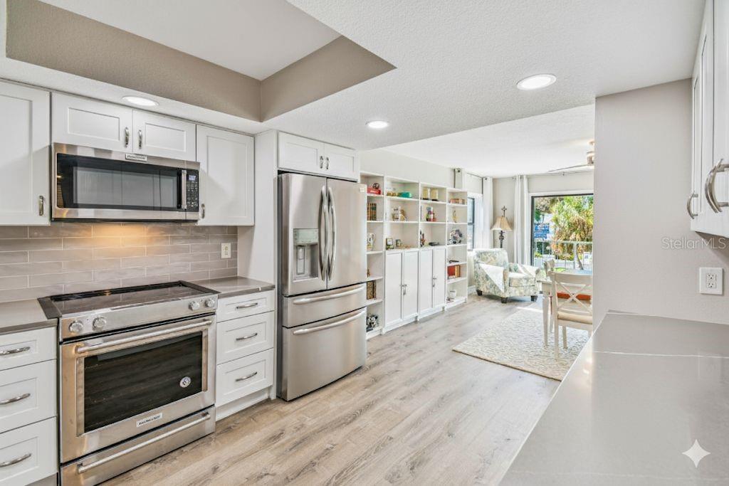 MACEDONIAN CONDO - Residential