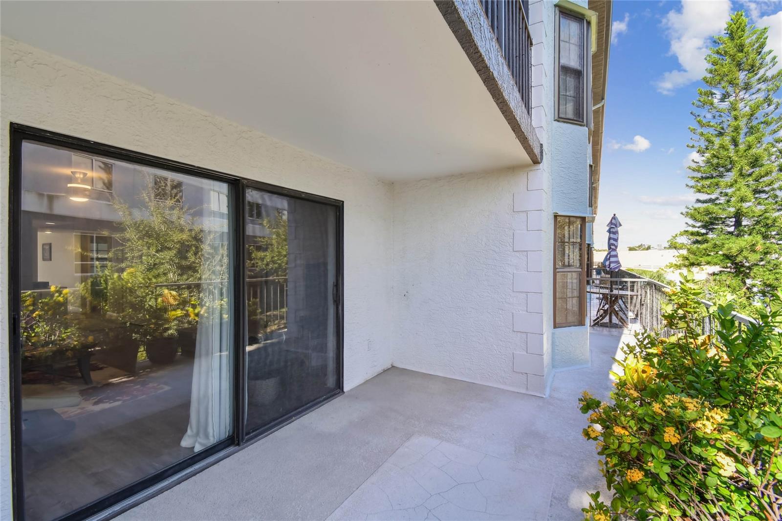MACEDONIAN CONDO - Residential
