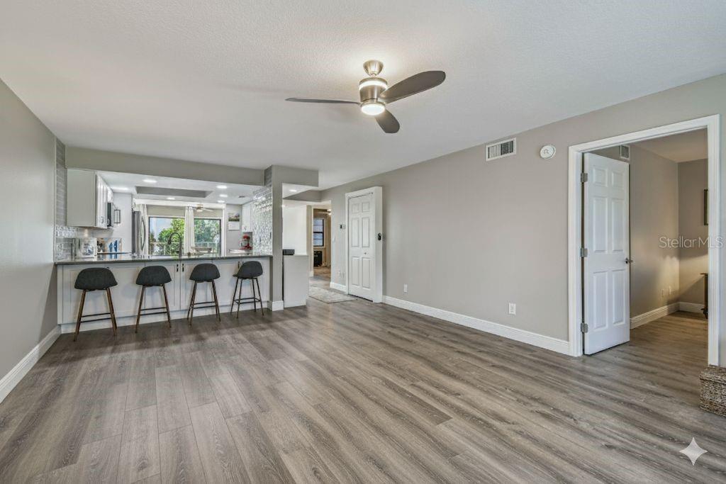 MACEDONIAN CONDO - Residential
