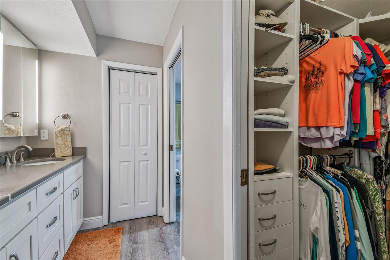 MACEDONIAN CONDO - Residential