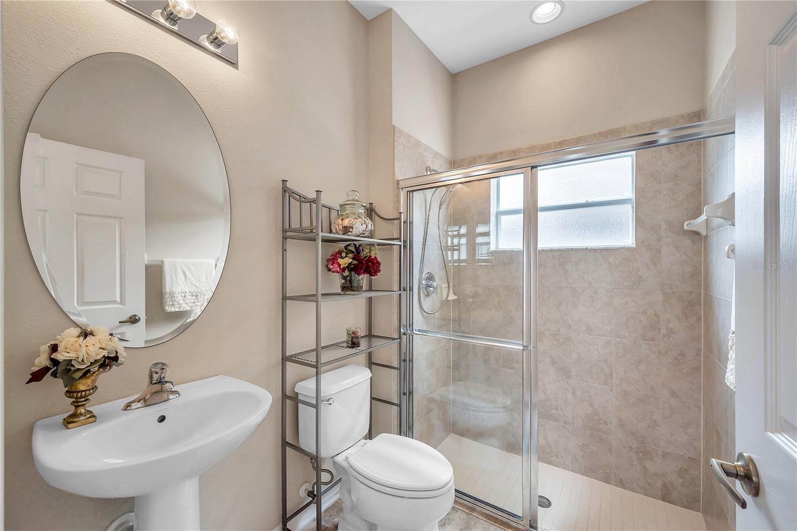 WATERS EDGE - Residential Lease