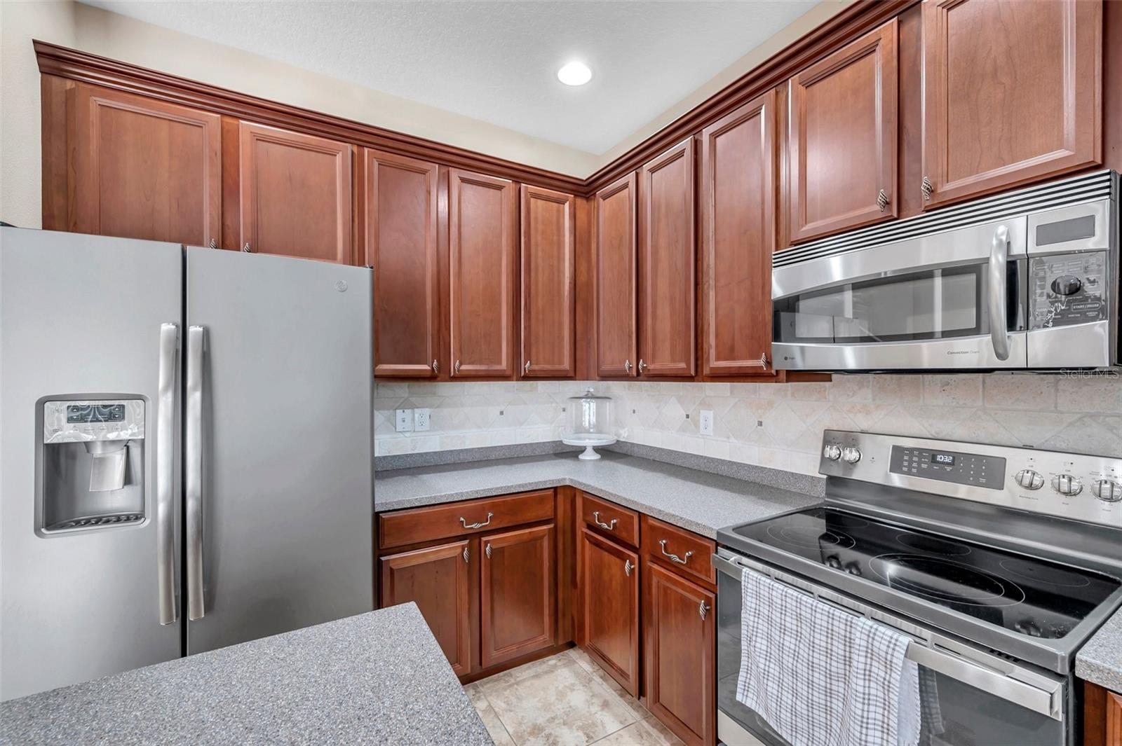 WATERS EDGE - Residential Lease