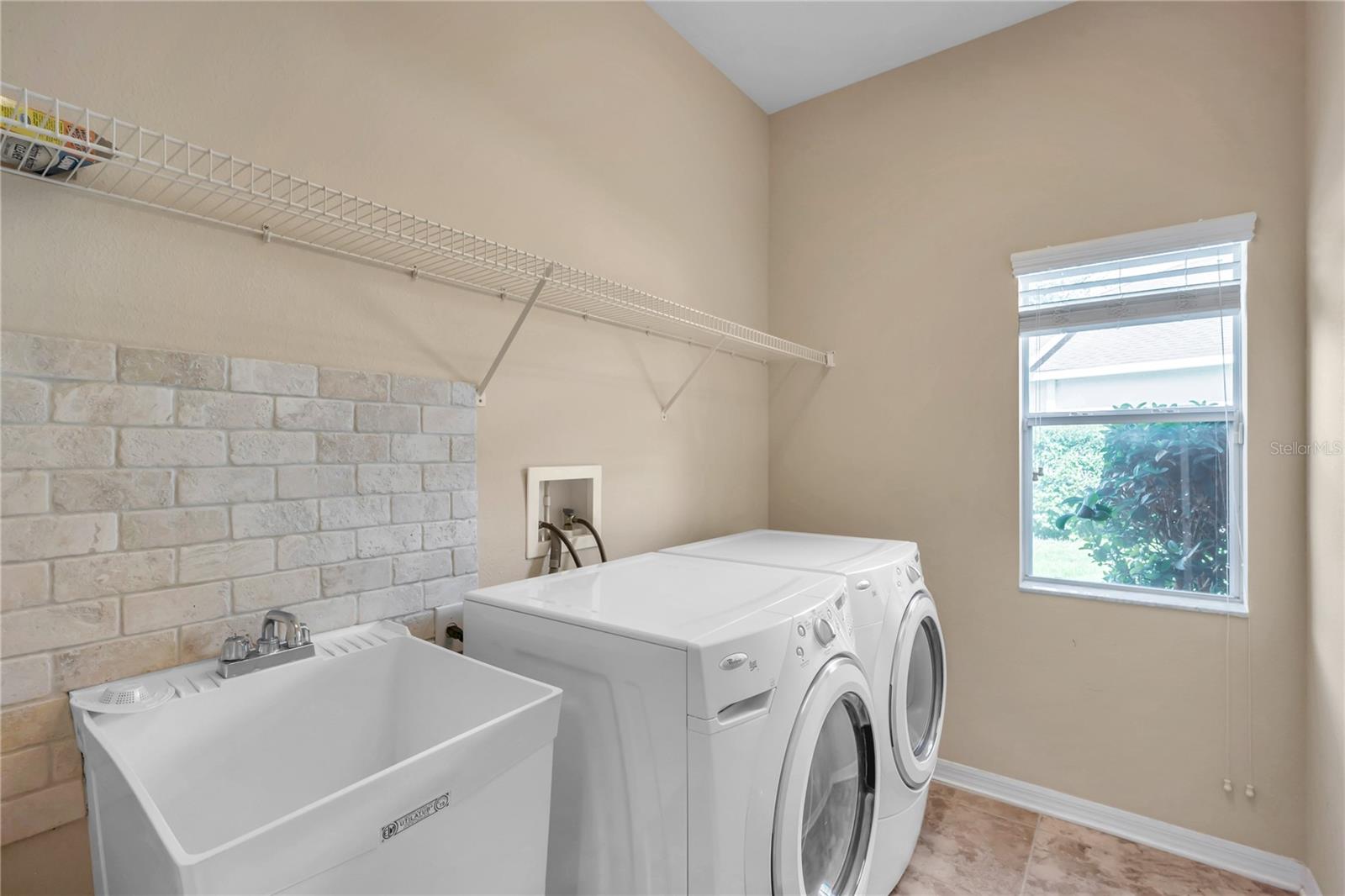 WATERS EDGE - Residential Lease