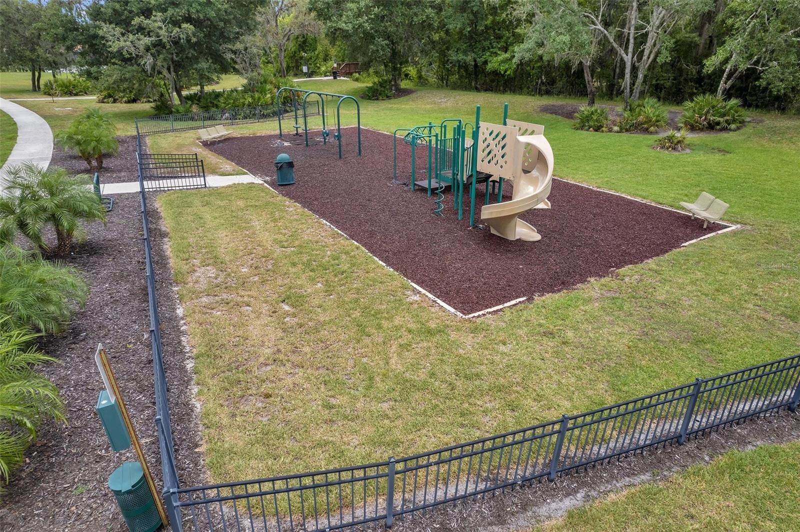 WATERS EDGE - Residential Lease