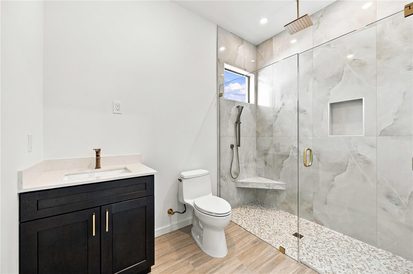 2258 Arlington St, Sarasota, FL, 34239, USA, 5 Bedrooms Bedrooms, ,6 BathroomsBathrooms,Residential,Active,2258 Arlington St,A4696669