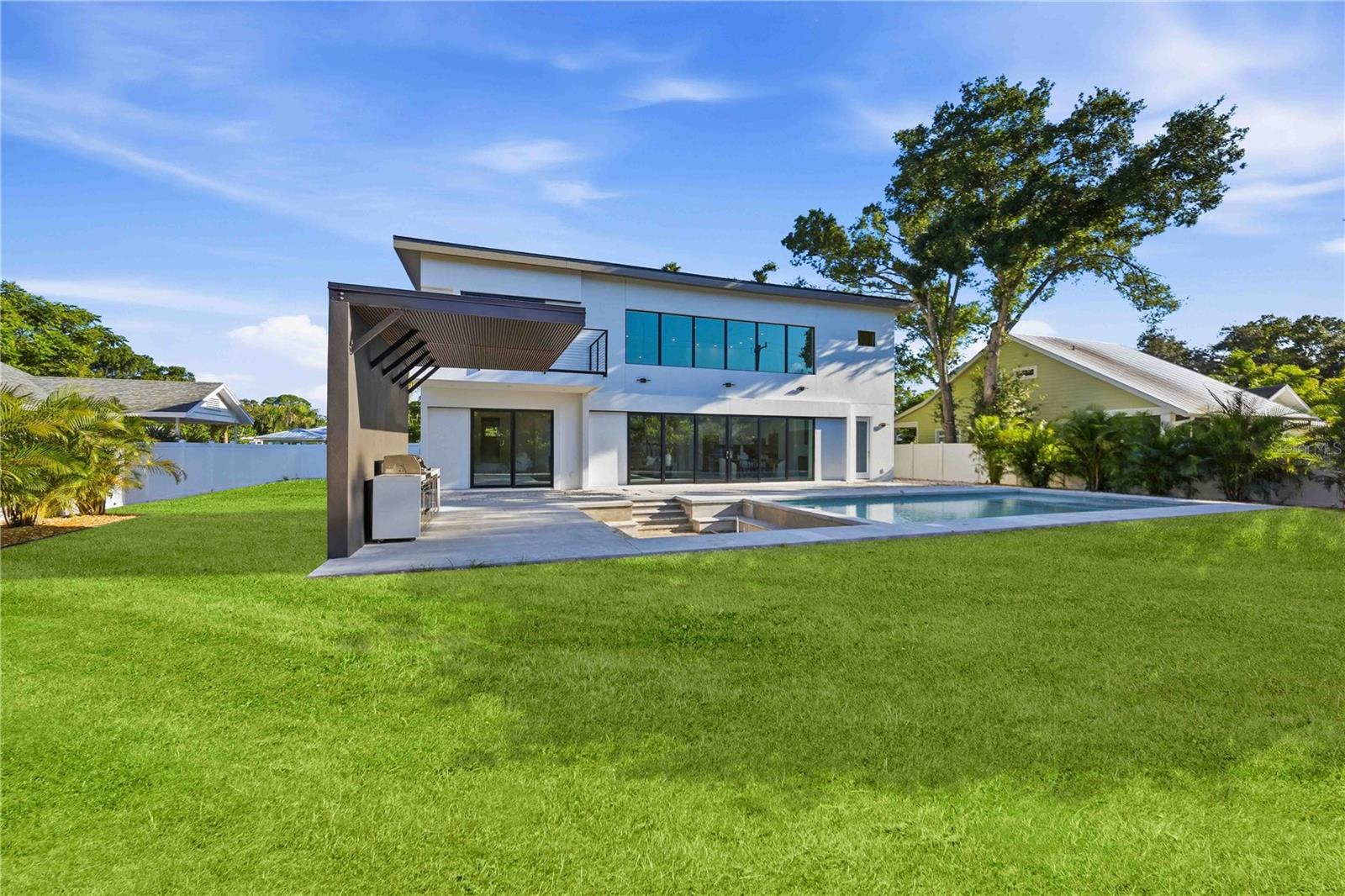 2258 Arlington St, Sarasota, FL, 34239, USA, 5 Bedrooms Bedrooms, ,6 BathroomsBathrooms,Residential,Active,2258 Arlington St,A4696669