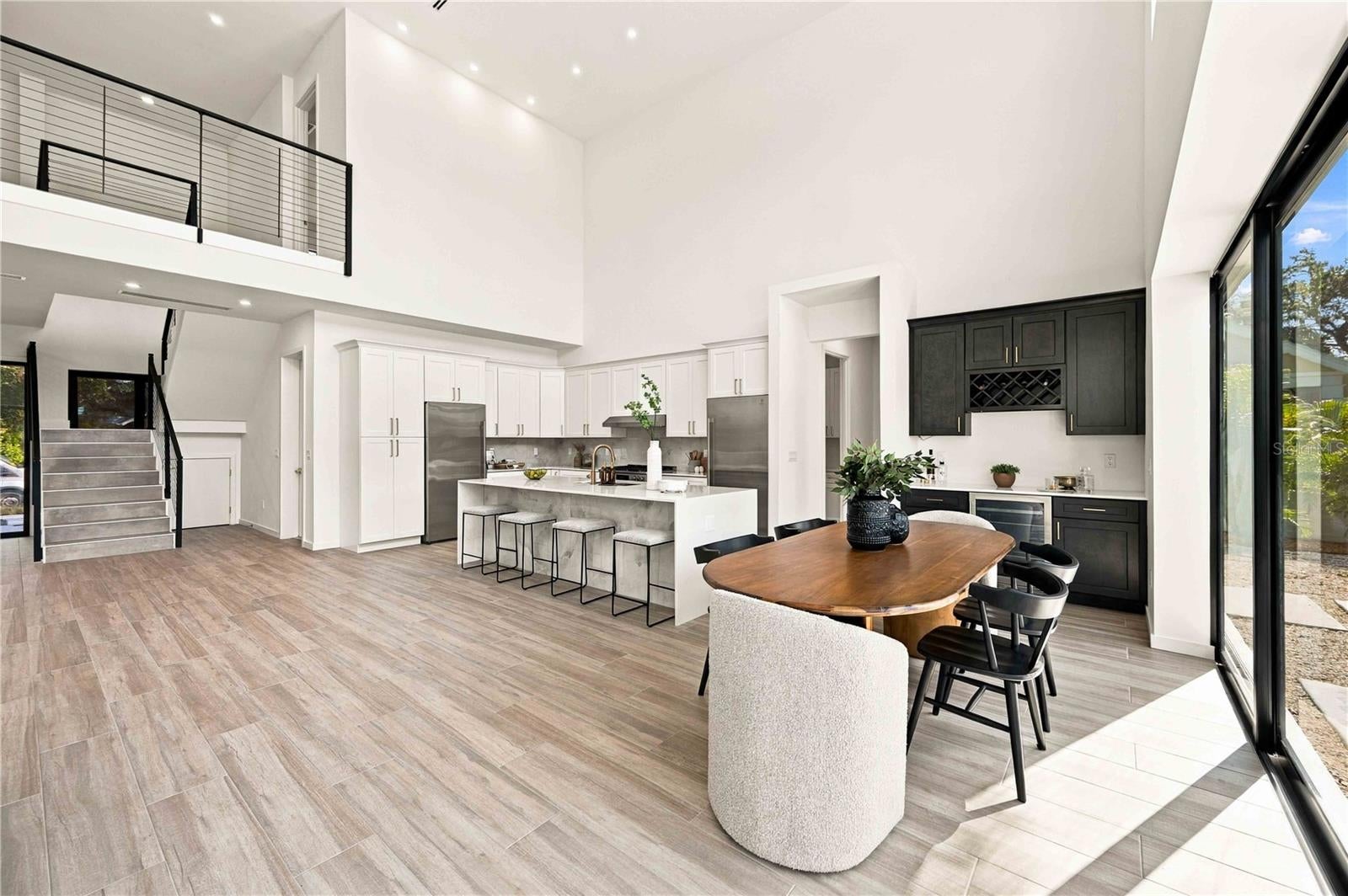 2258 Arlington St, Sarasota, FL, 34239, USA, 5 Bedrooms Bedrooms, ,6 BathroomsBathrooms,Residential,Active,2258 Arlington St,A4696669