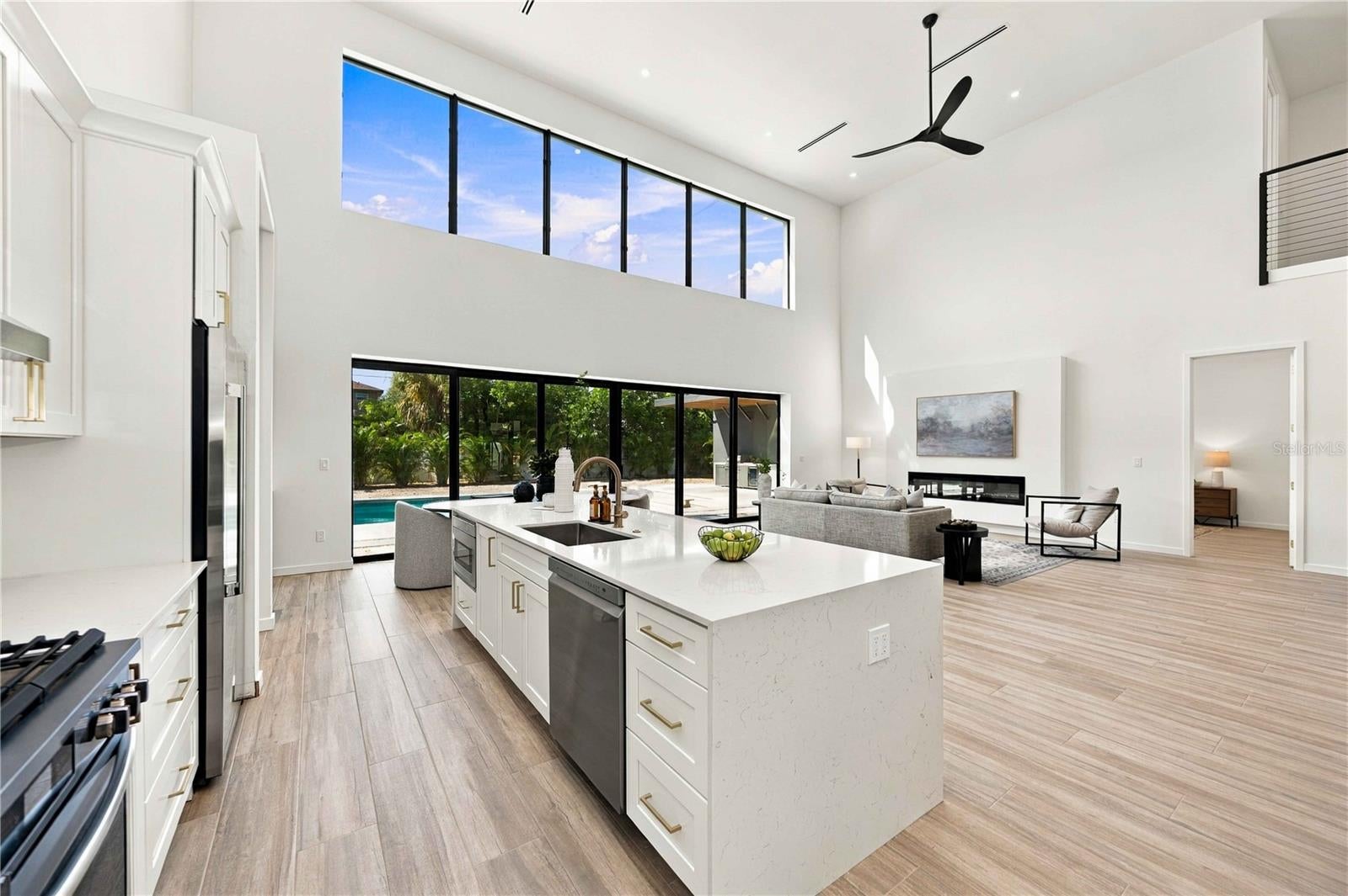 2258 Arlington St, Sarasota, FL, 34239, USA, 5 Bedrooms Bedrooms, ,6 BathroomsBathrooms,Residential,Active,2258 Arlington St,A4696669