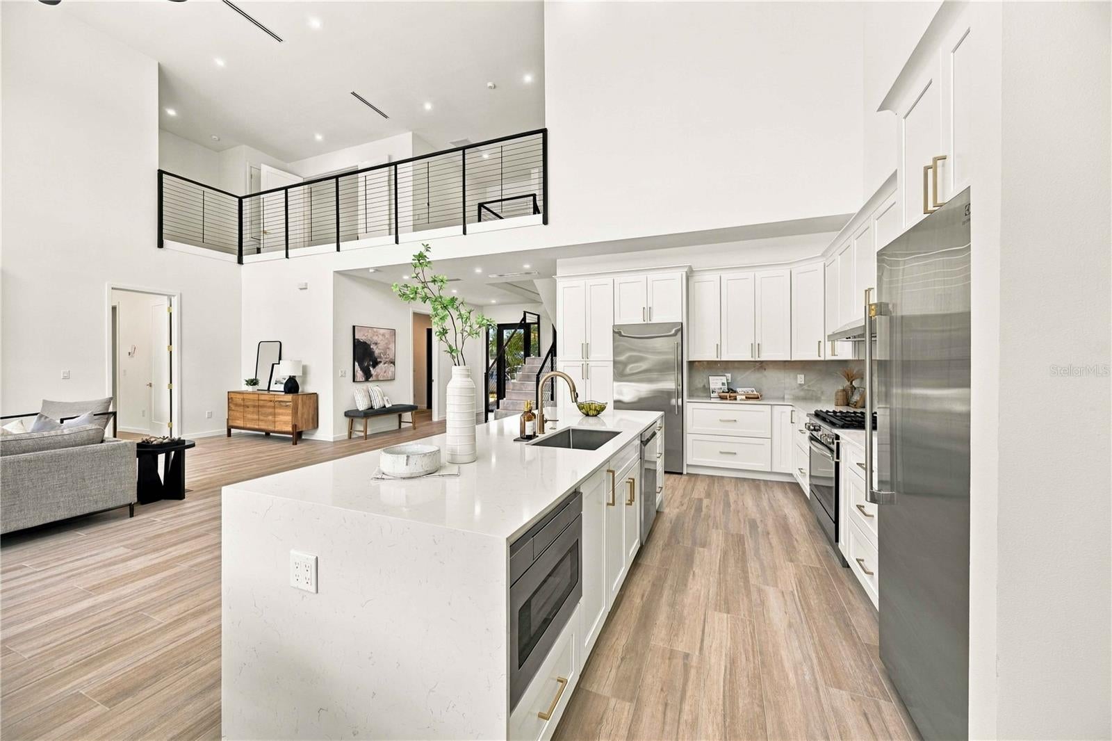 2258 Arlington St, Sarasota, FL, 34239, USA, 5 Bedrooms Bedrooms, ,6 BathroomsBathrooms,Residential,Active,2258 Arlington St,A4696669