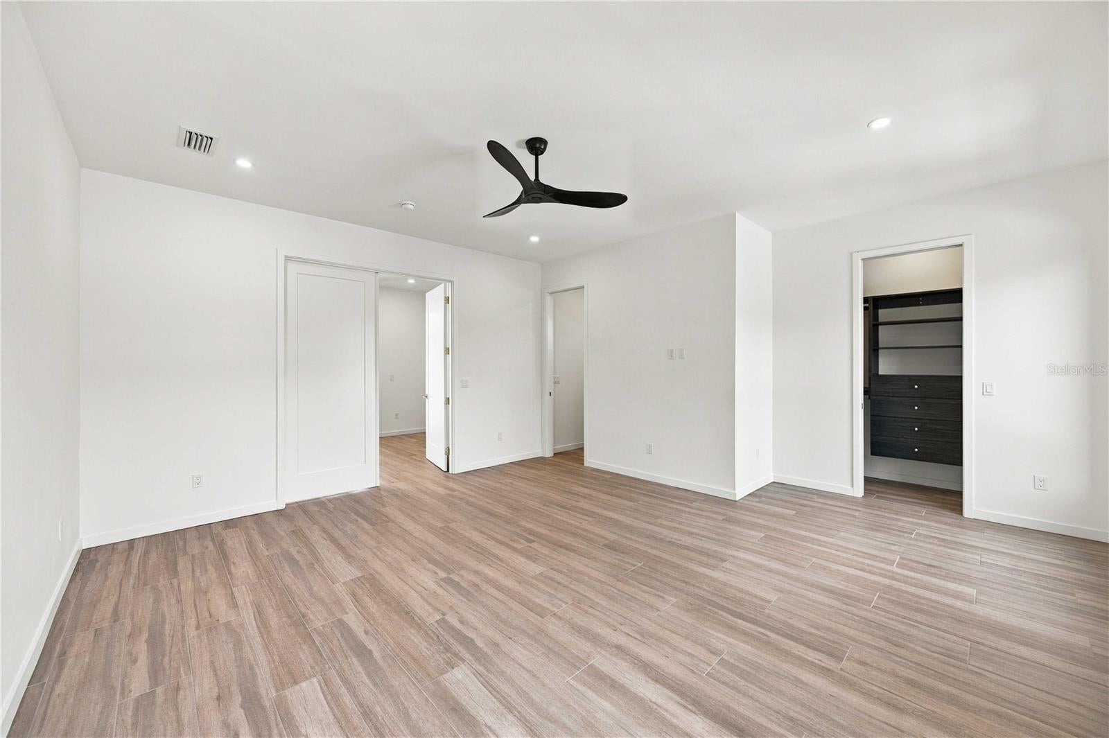 2258 Arlington St, Sarasota, FL, 34239, USA, 5 Bedrooms Bedrooms, ,6 BathroomsBathrooms,Residential,Active,2258 Arlington St,A4696669