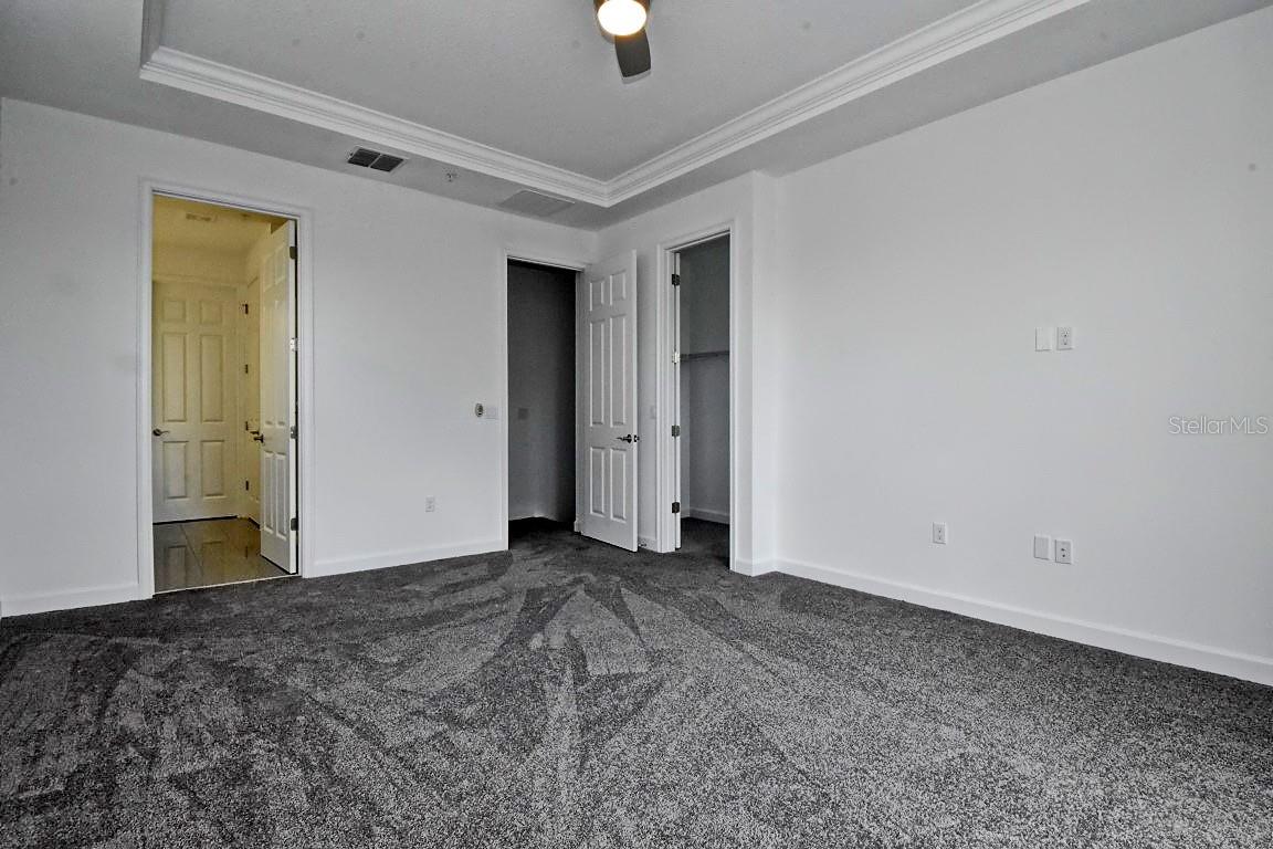 GRANDE OAKS AT HEATHROW - Residential Lease