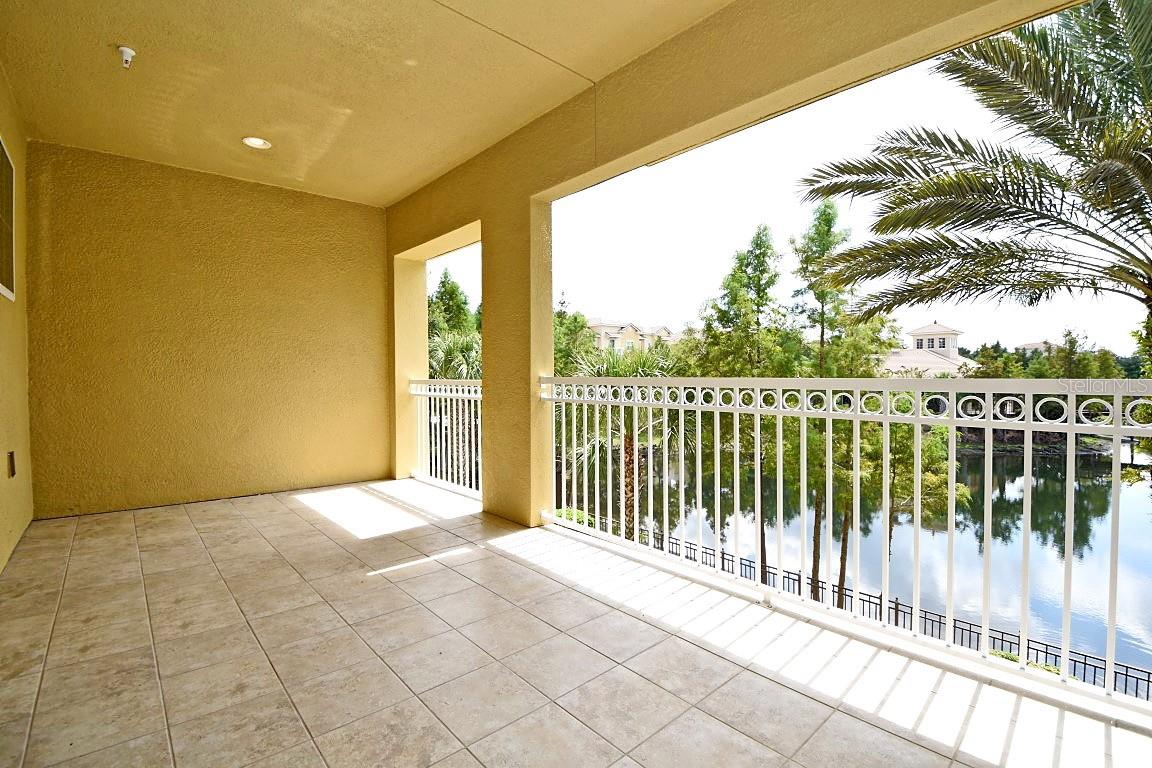 GRANDE OAKS AT HEATHROW - Residential Lease