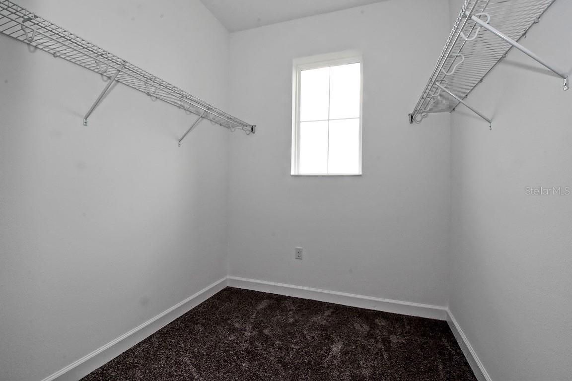 GRANDE OAKS AT HEATHROW - Residential Lease