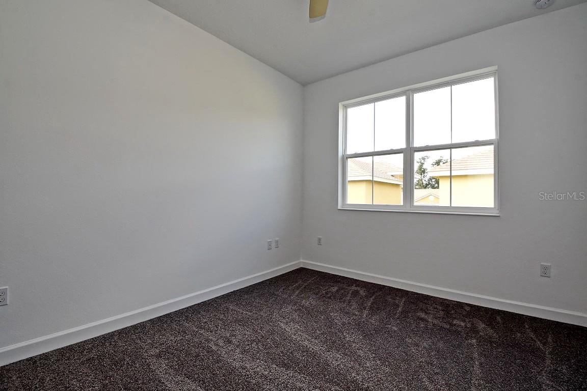 GRANDE OAKS AT HEATHROW - Residential Lease