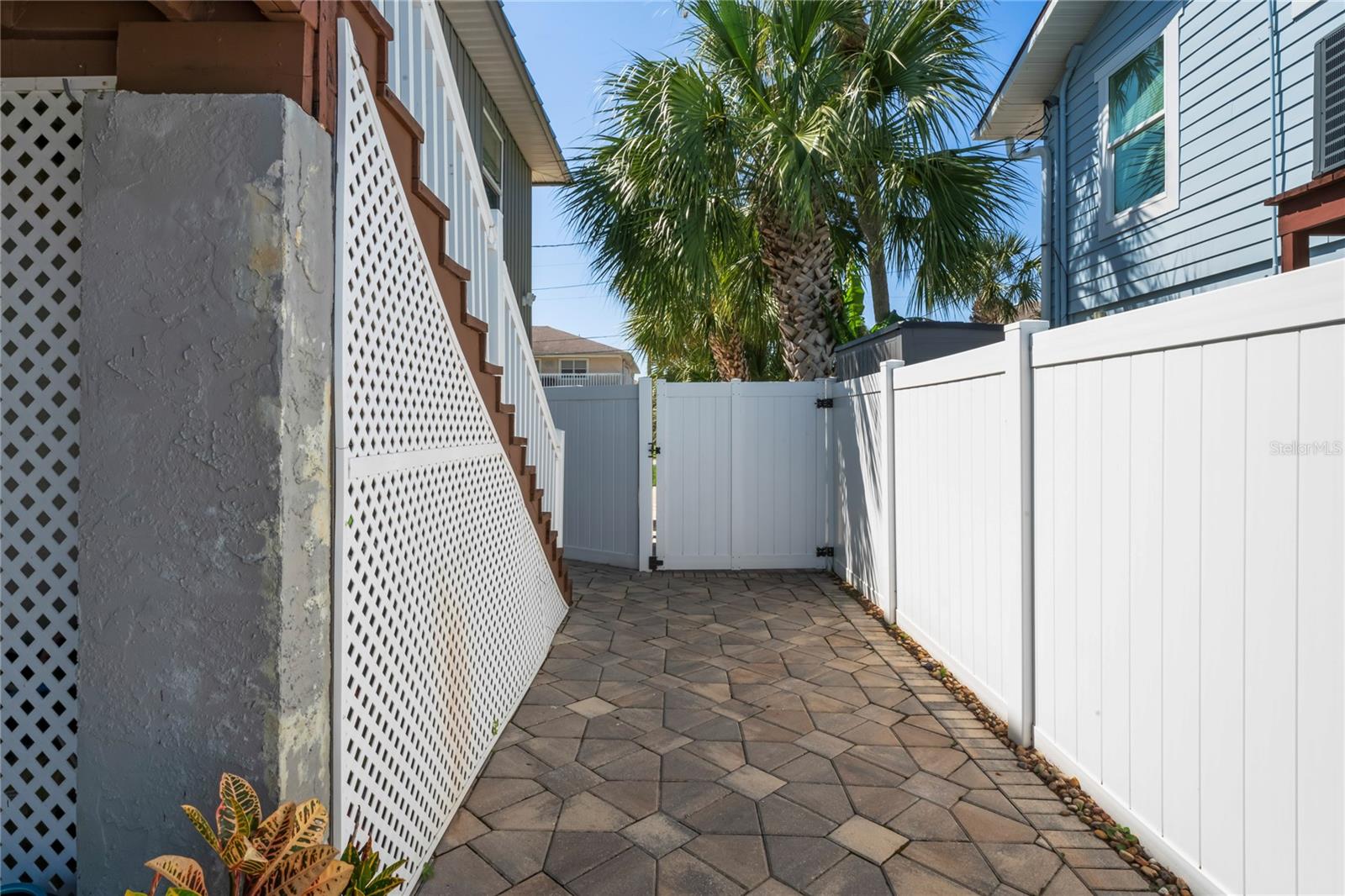 DRIFTWOOD ISLES - Residential