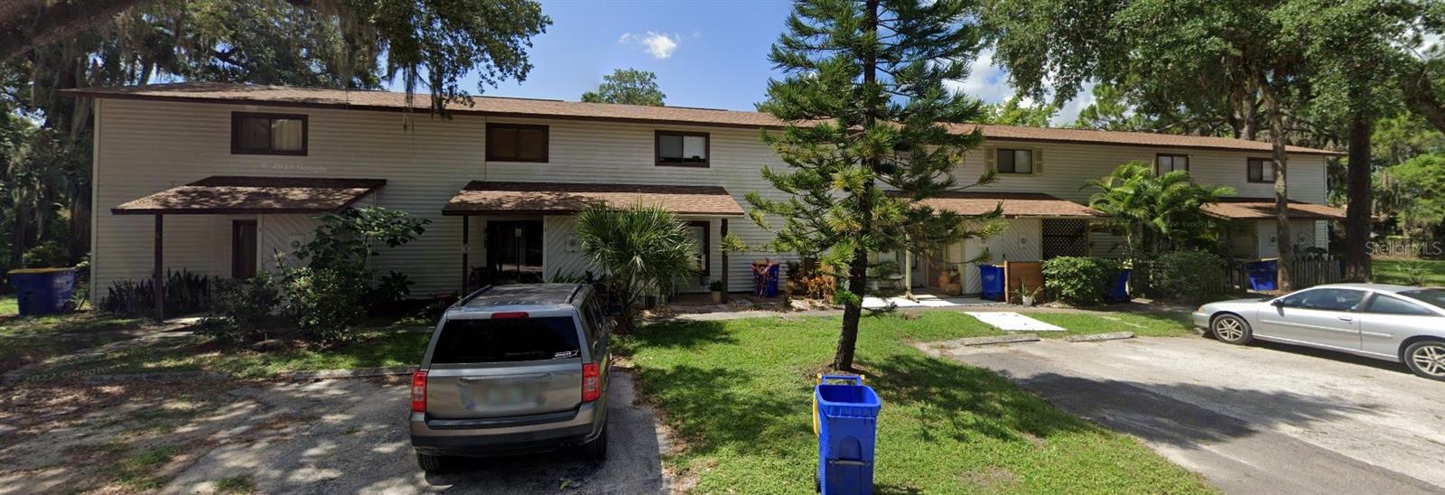TENANT OCCUPIED NOT AVAILABLE FOR MOVE IN UNTIL 8/1/2025
2 Bedroom 2 Bathroom unit located in Edgewater.
8 Minute drive to New Smyrna Beach.