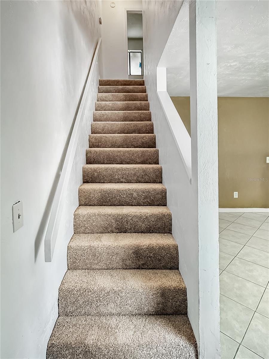 VILLAGE GREEN TWNHSES - Residential Lease