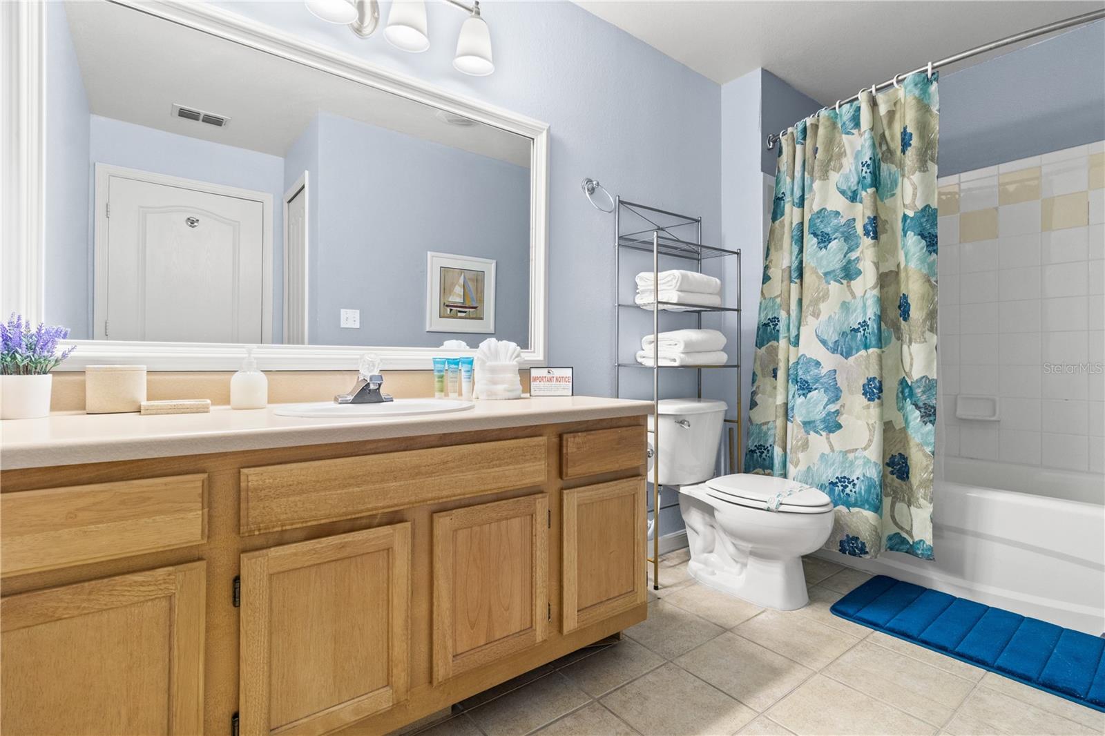 RUNAWAY BEACH CLUB CONDO - Residential