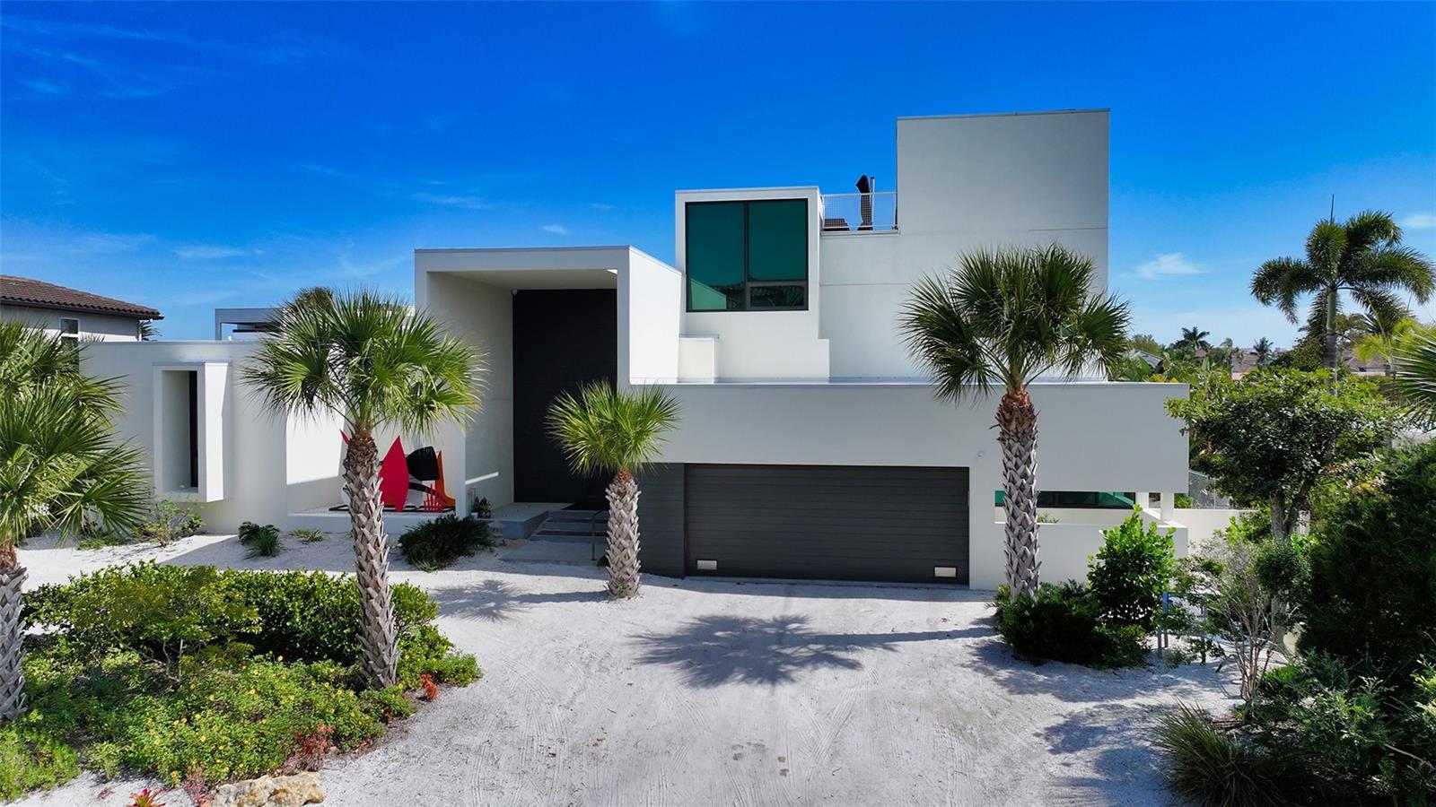COUNTRY CLUB SHORES - Residential