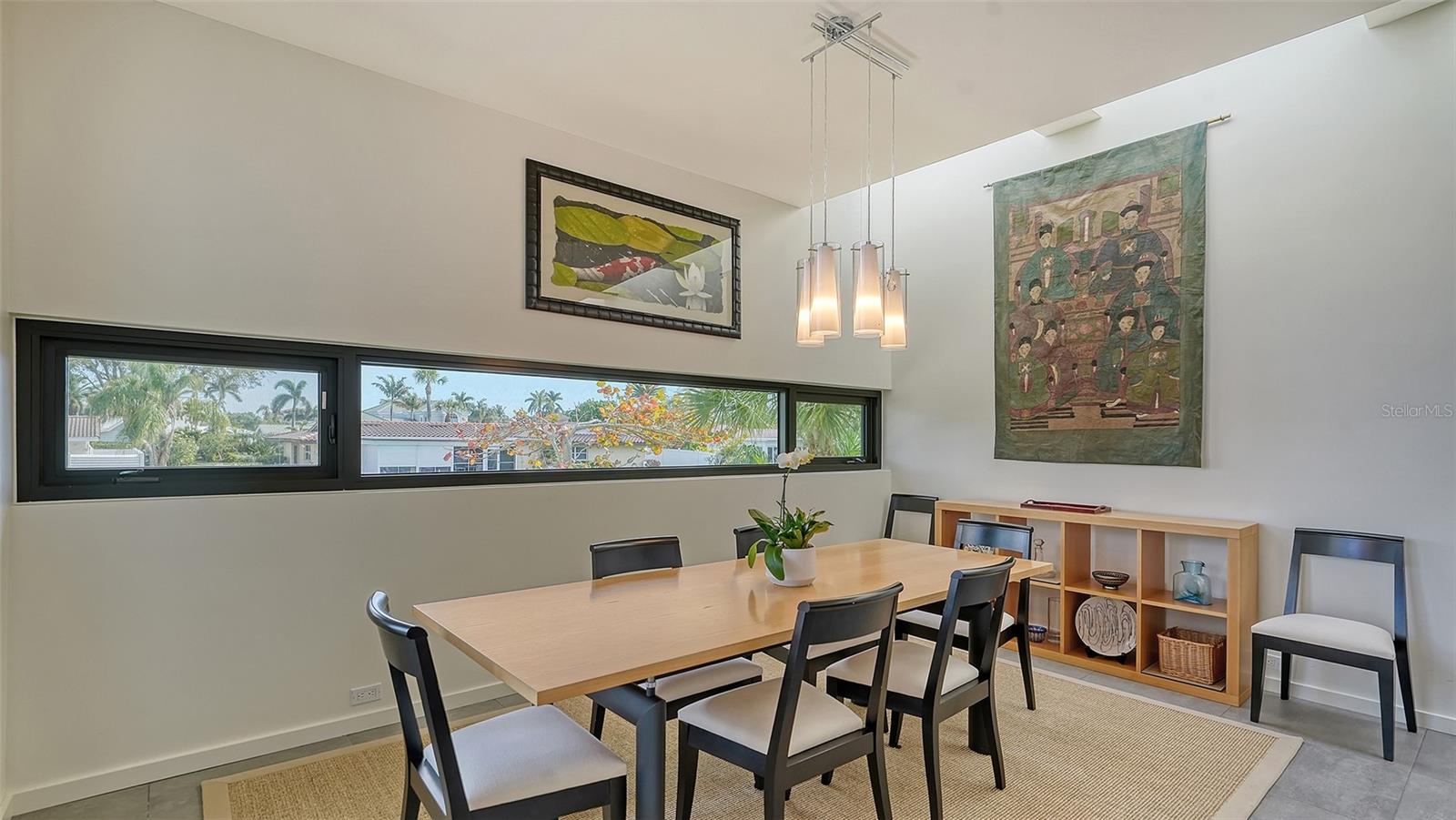 COUNTRY CLUB SHORES - Residential