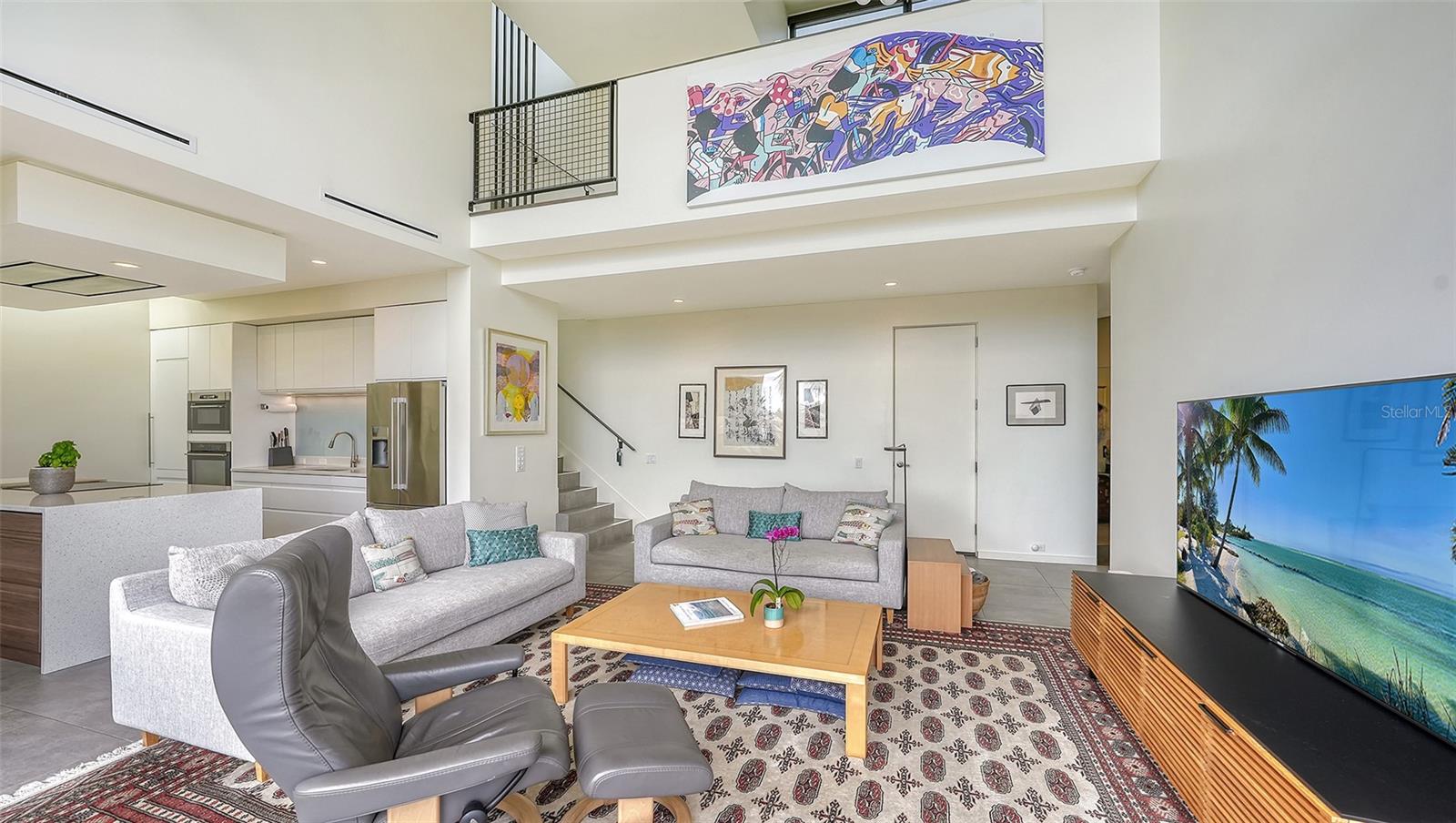 COUNTRY CLUB SHORES - Residential