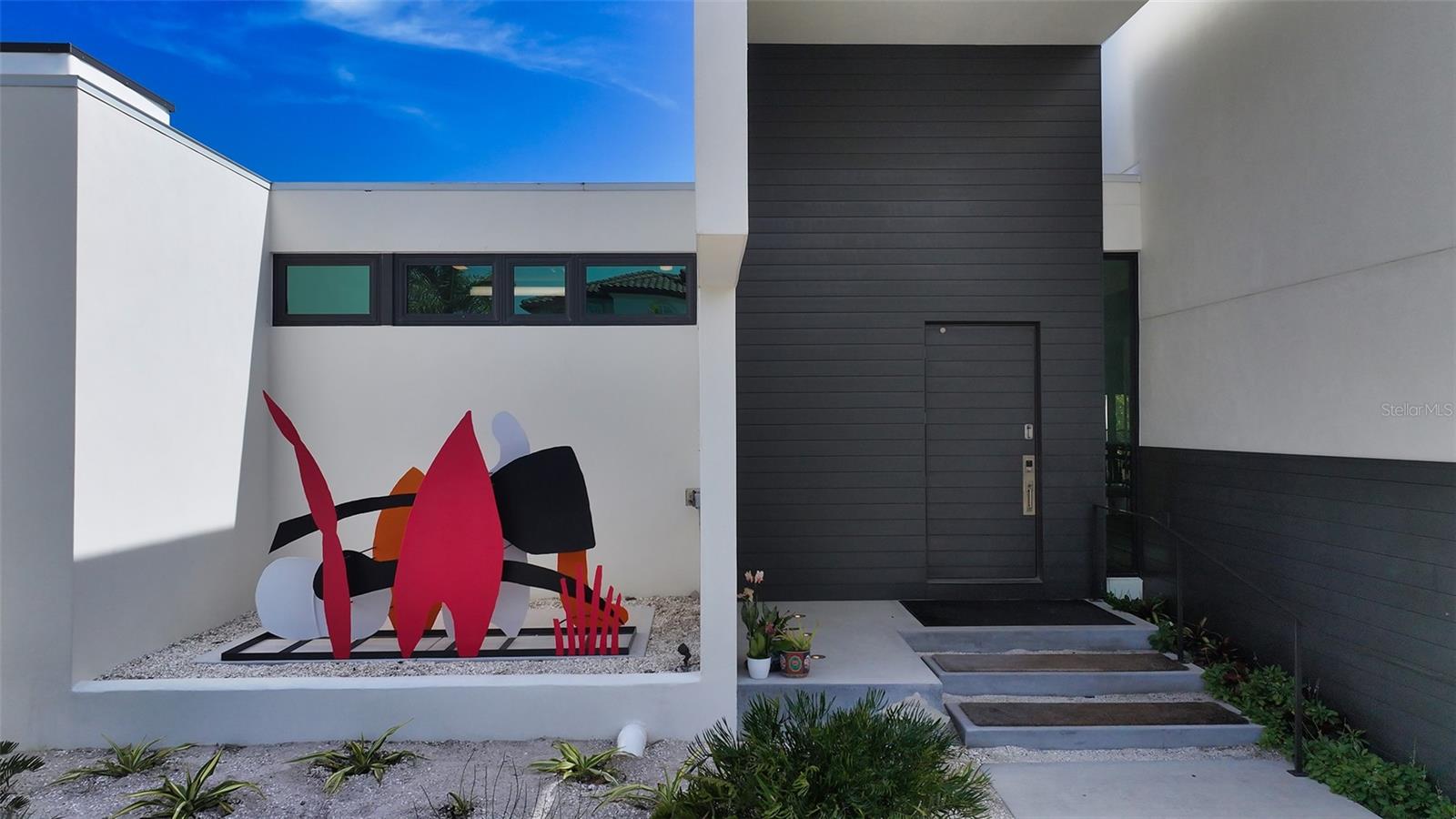 COUNTRY CLUB SHORES - Residential