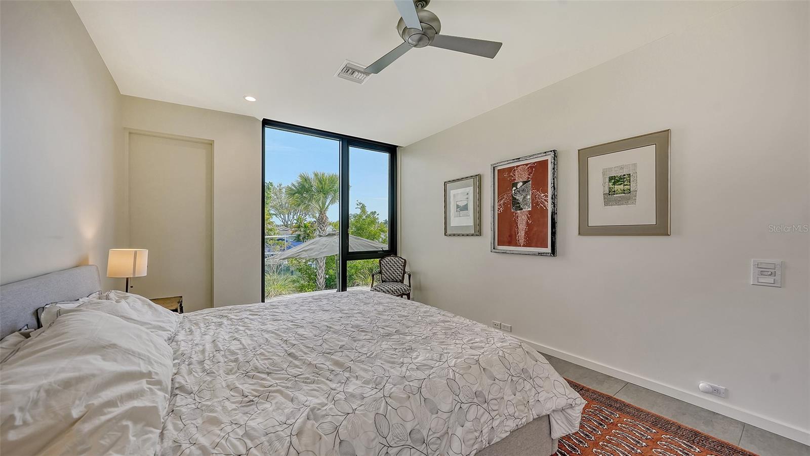 COUNTRY CLUB SHORES - Residential