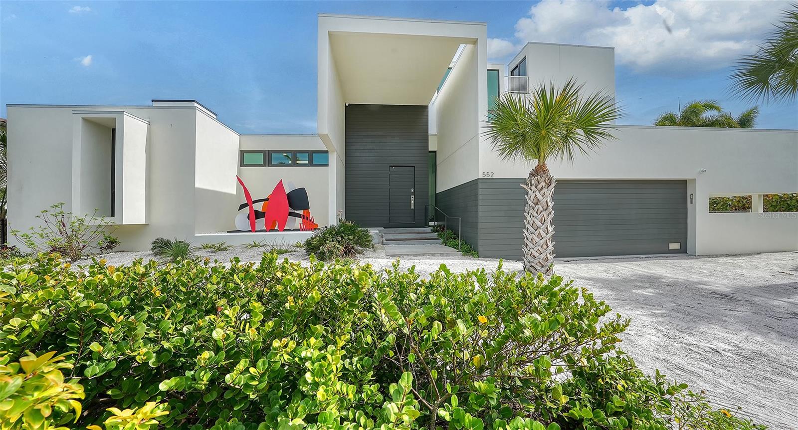 COUNTRY CLUB SHORES - Residential