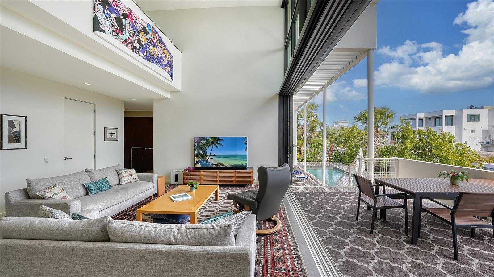 COUNTRY CLUB SHORES - Residential