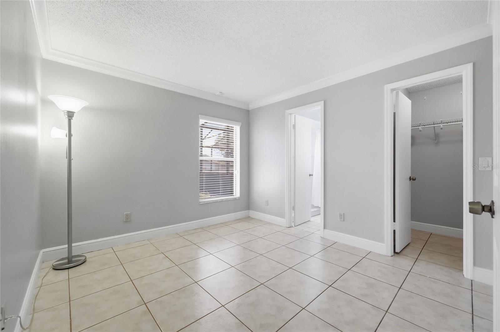 BUENAVENTURA LAKES UNIT 05 - Residential