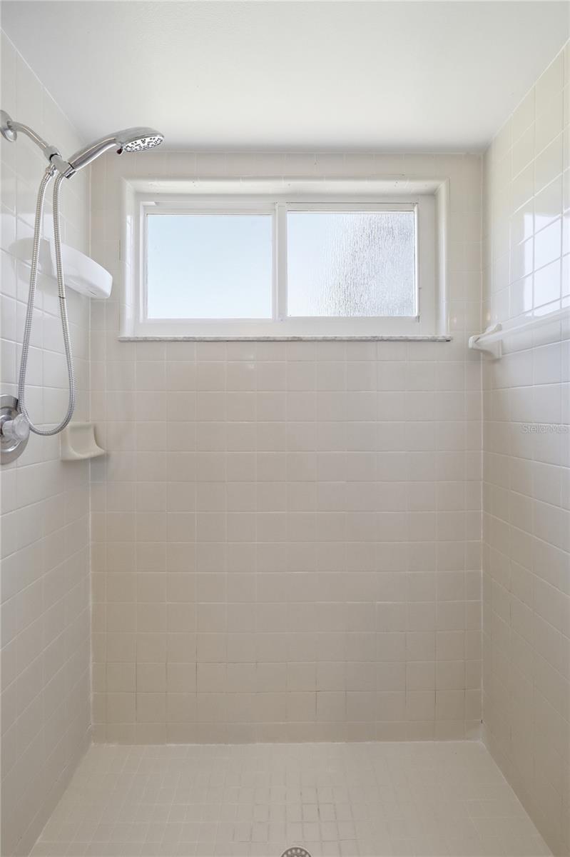 BUENAVENTURA LAKES UNIT 05 - Residential