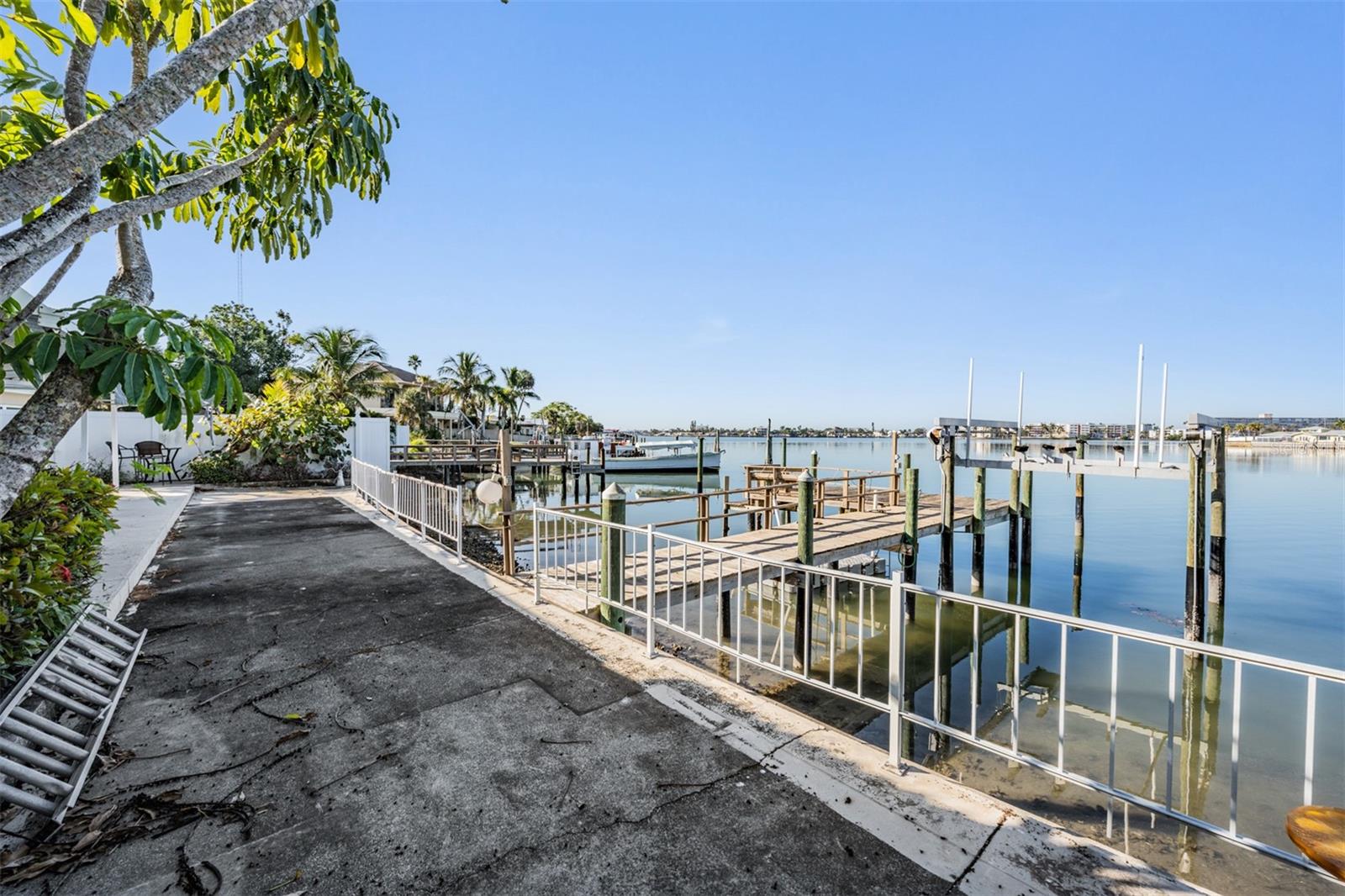 PASADENA GOLF CLUB ESTATES SEC 5 - Residential