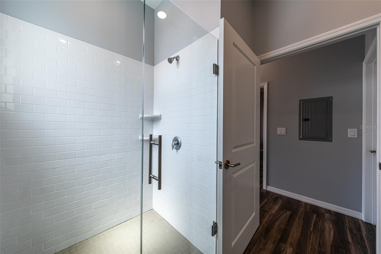 SUNSET PARK - Residential Income