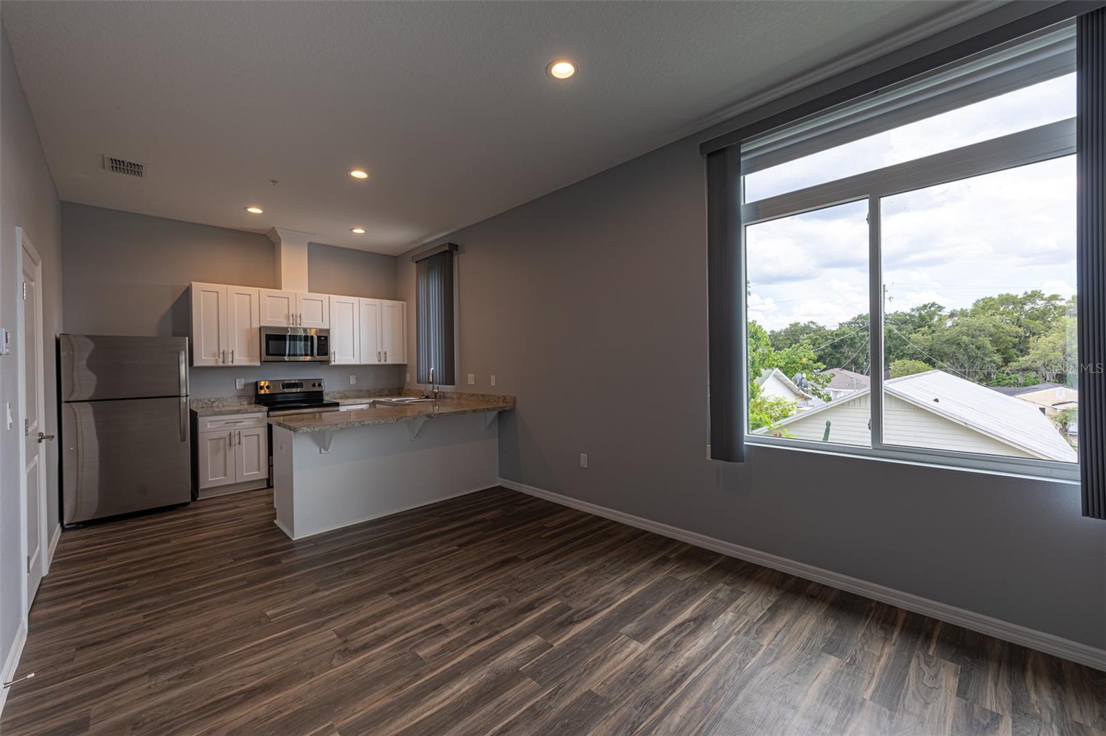 SUNSET PARK - Residential Income