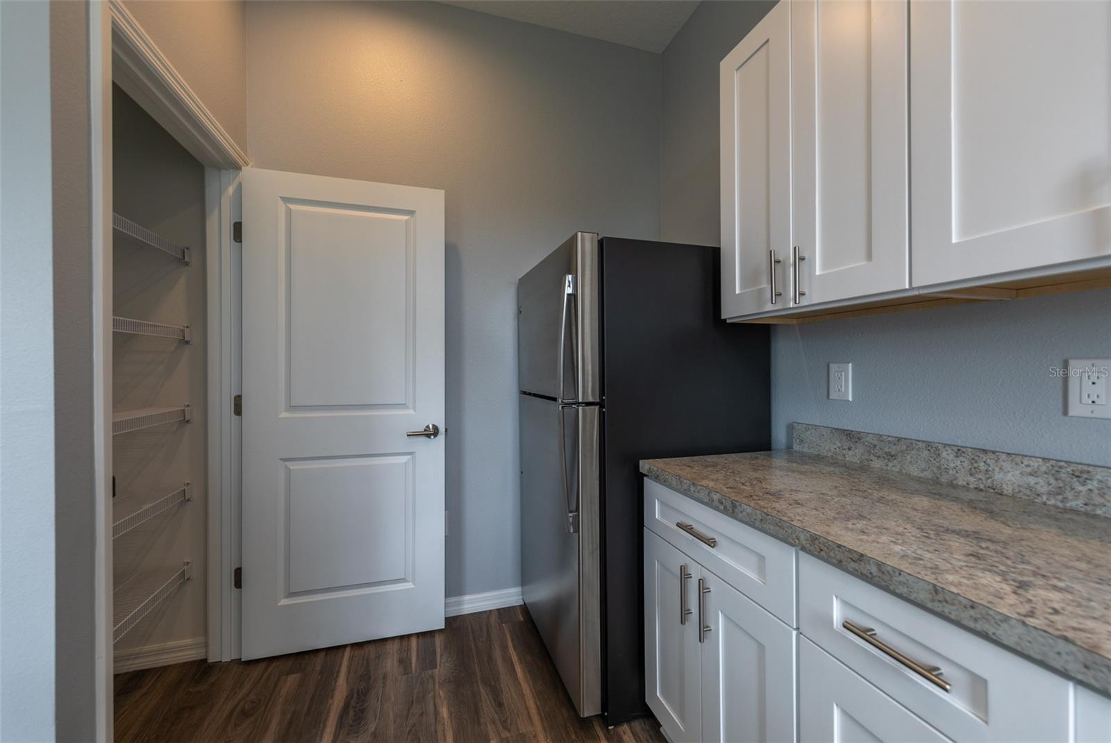 SUNSET PARK - Residential Income