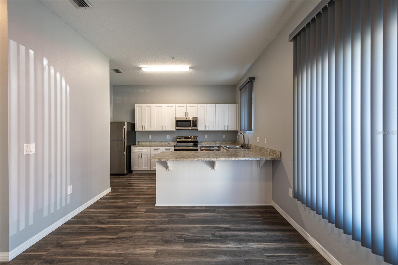 SUNSET PARK - Residential Income