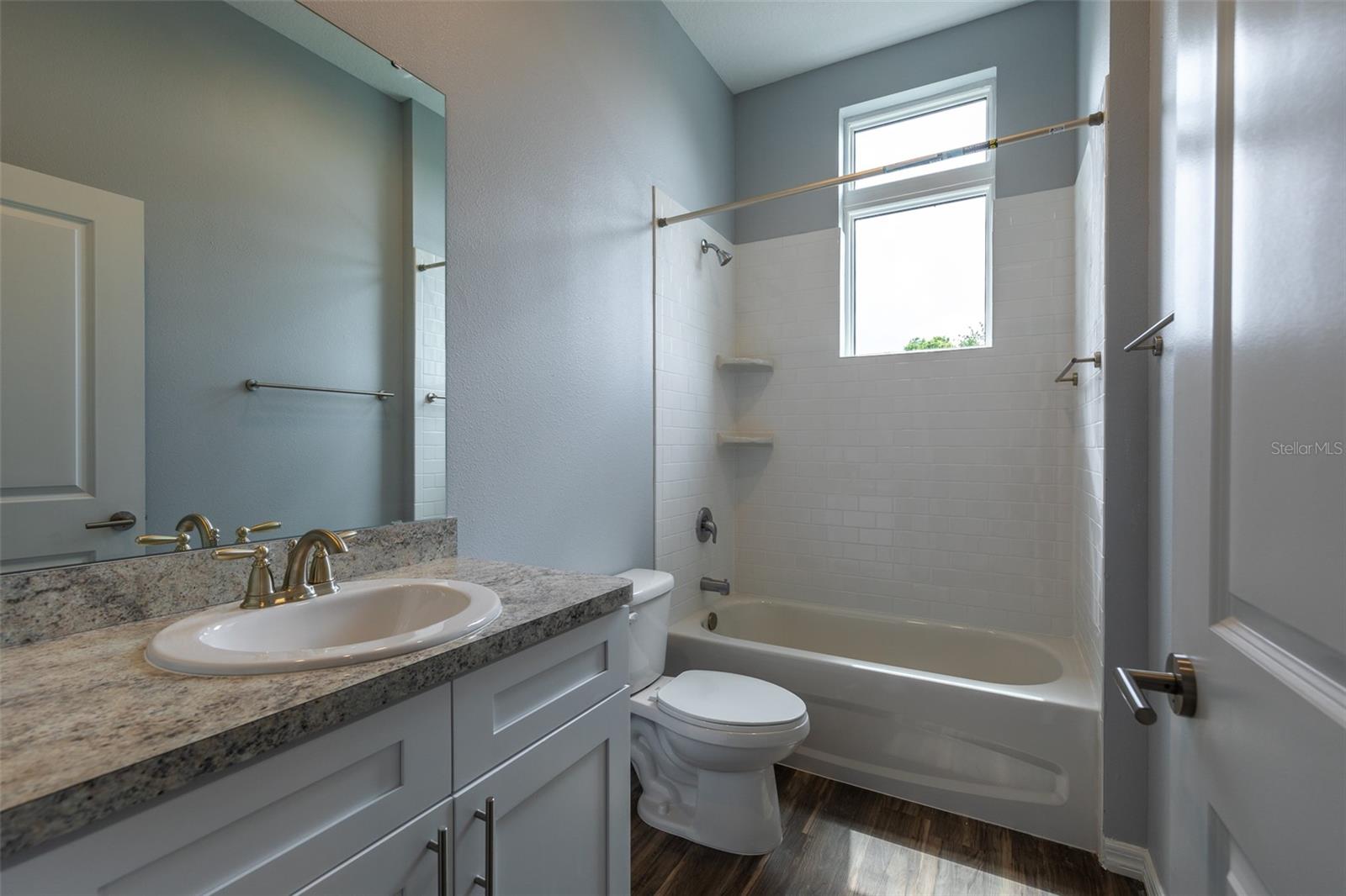 SUNSET PARK - Residential Income