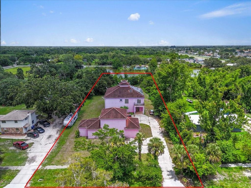 Photo of 4105 37th Street E, Bradenton, FL 34208 (MLS # A4656178)