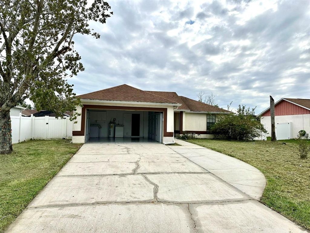 Photo of 10 York Court, Kissimmee, FL 34758 (MLS # S5139459)
