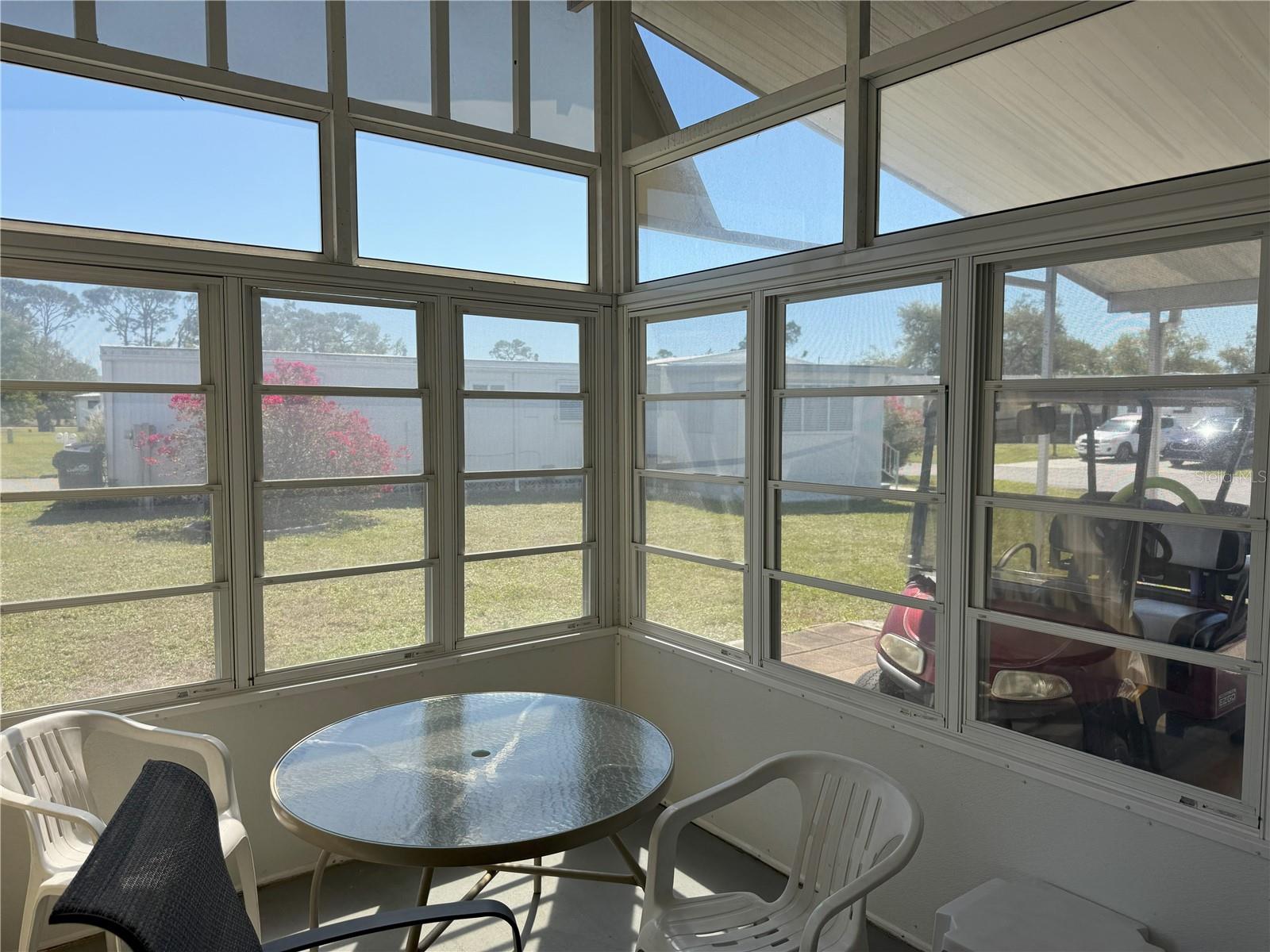 HOLIDAY PARK - Residential