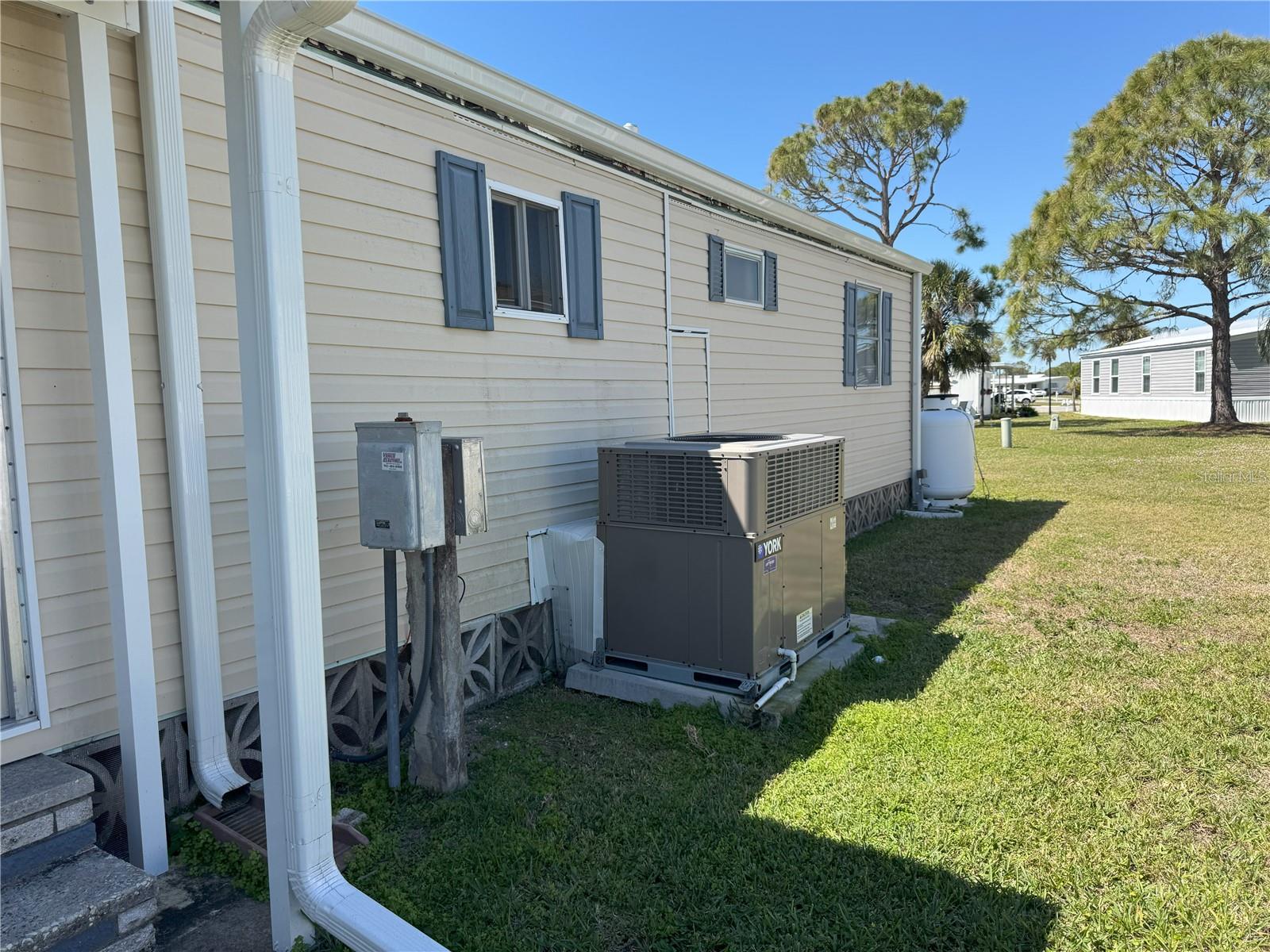 HOLIDAY PARK - Residential