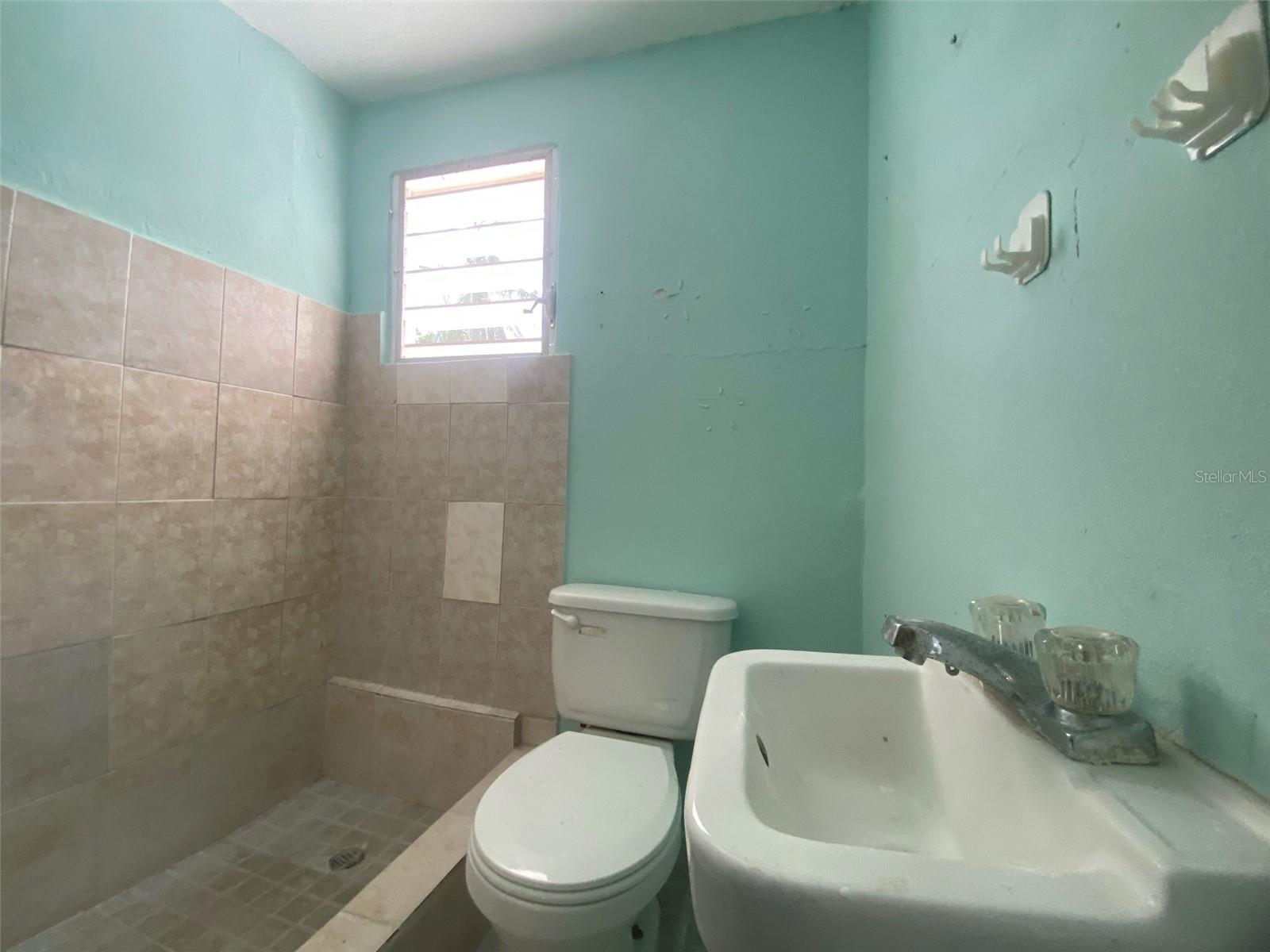 BO. QUEBRADA VUELTAS - Residential