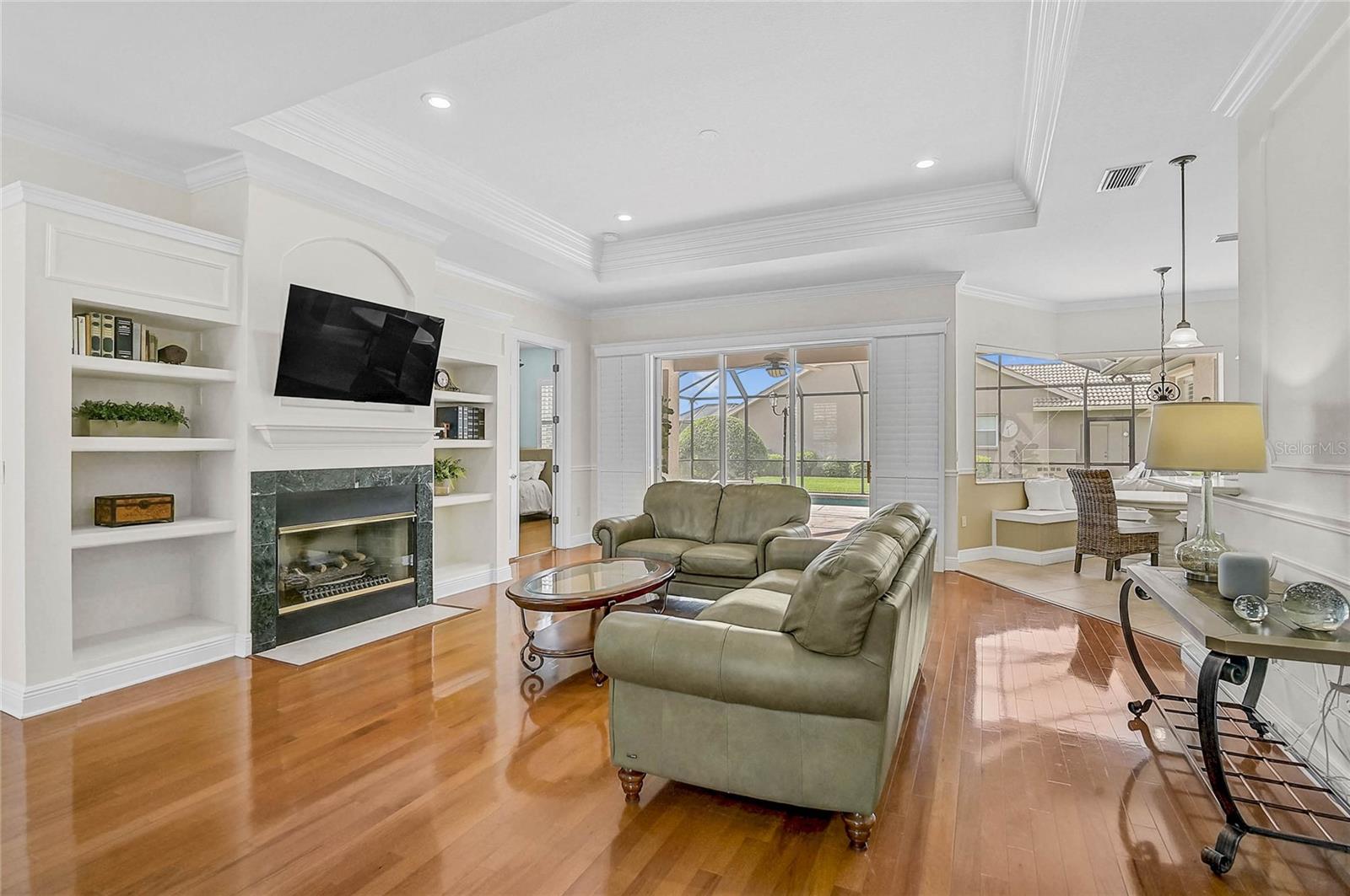 4306 CORSO VENETIA BOULEVARD