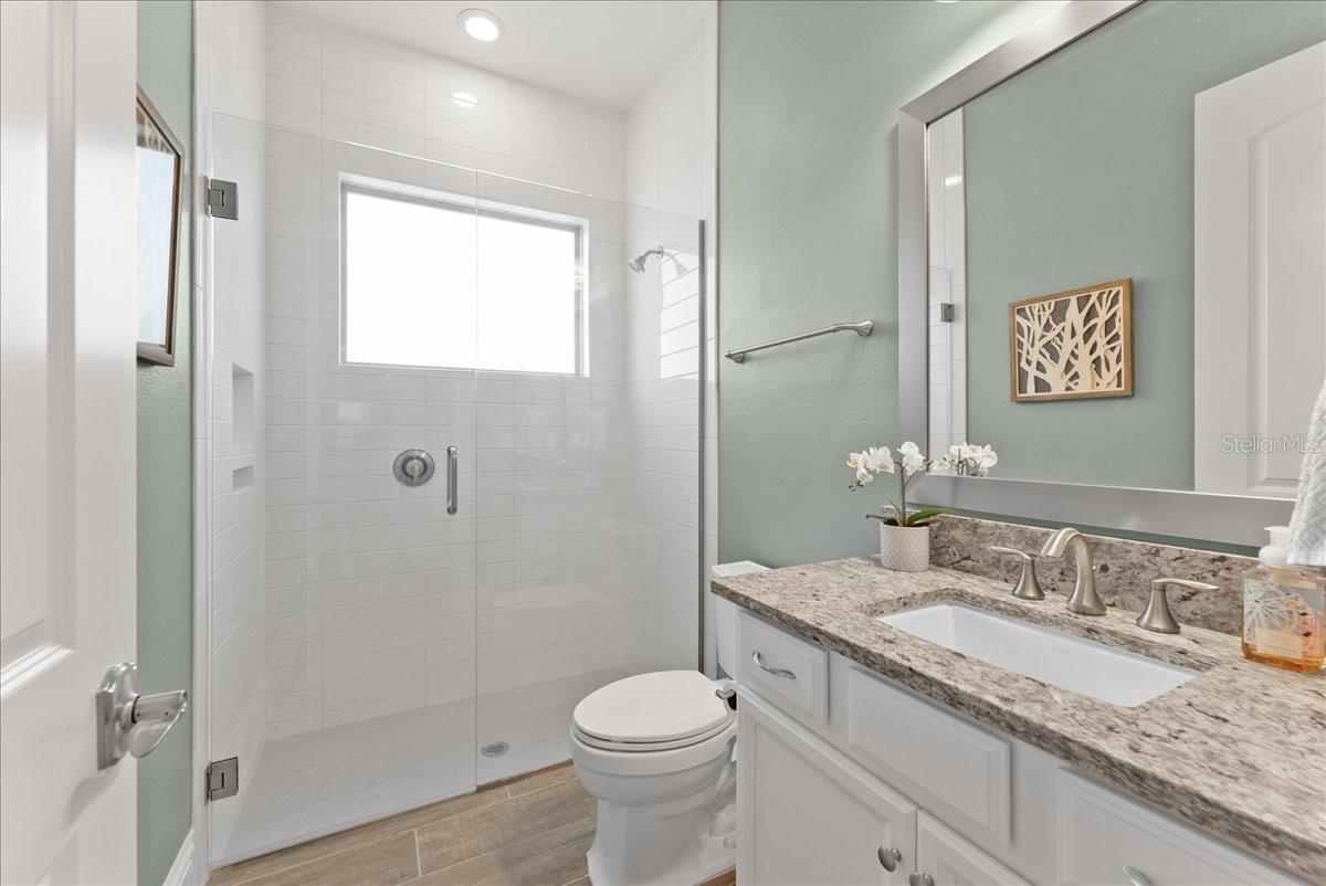 AVALON COVE - Residential