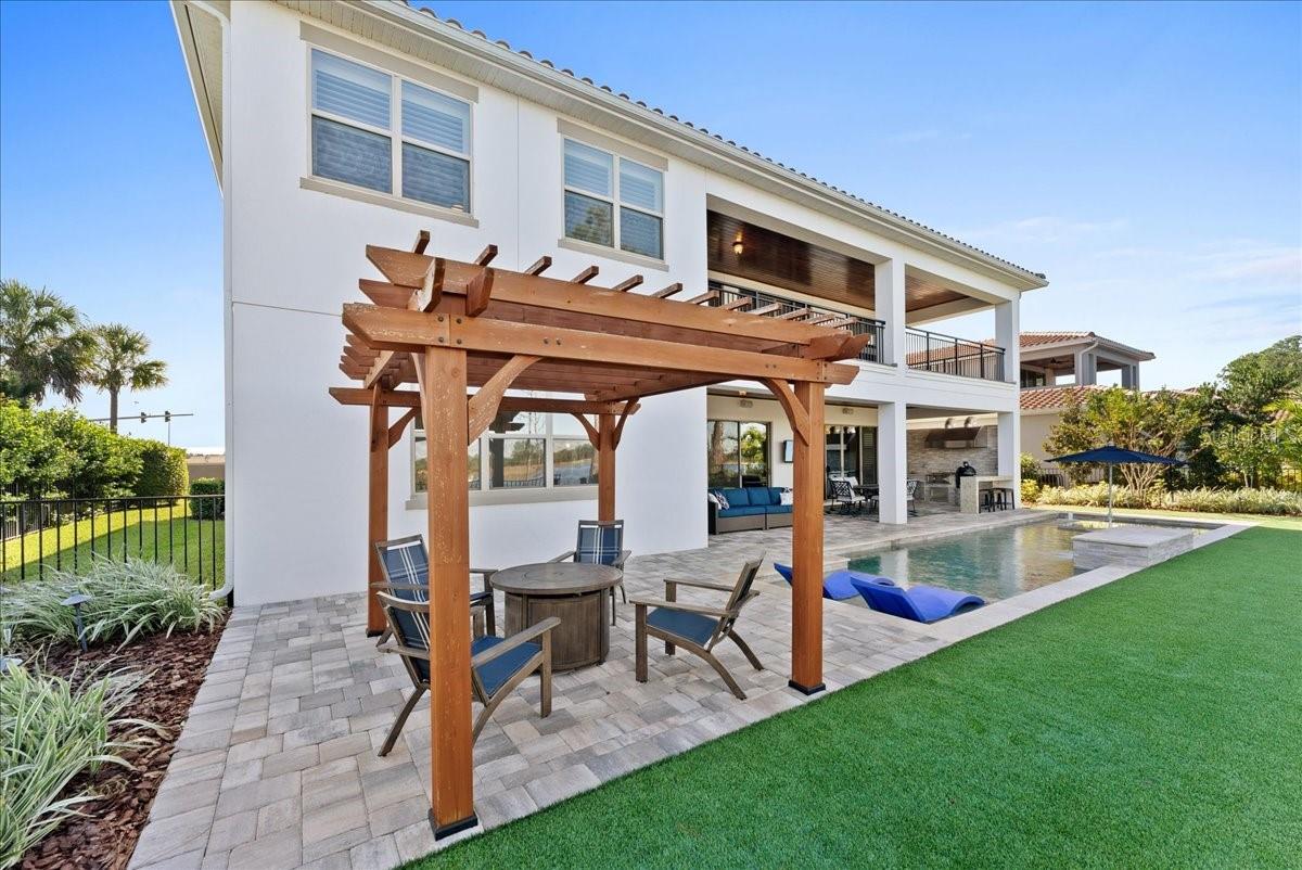 AVALON COVE - Residential