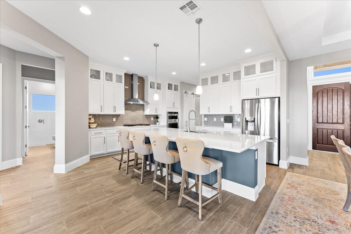 AVALON COVE - Residential