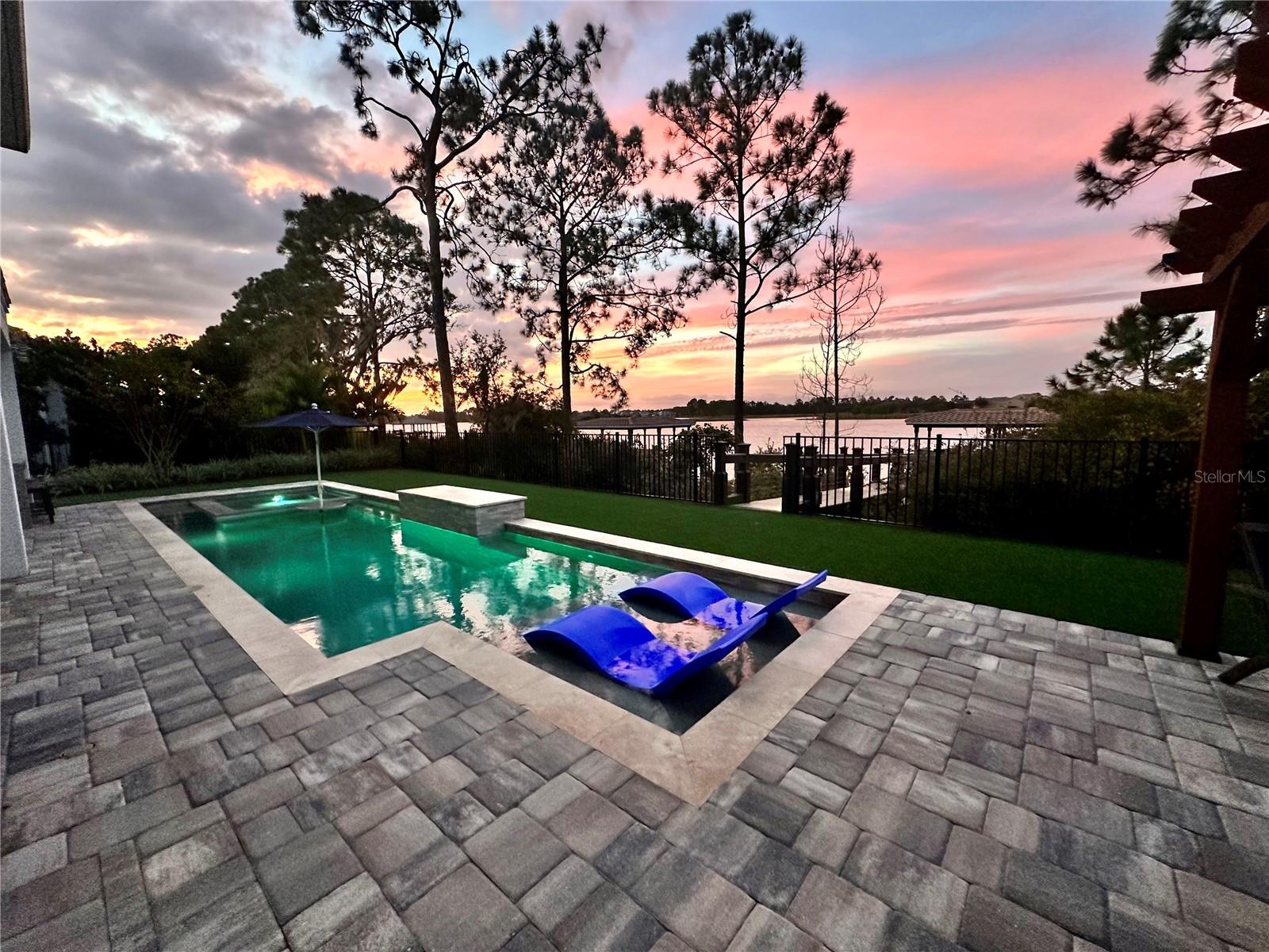 AVALON COVE - Residential